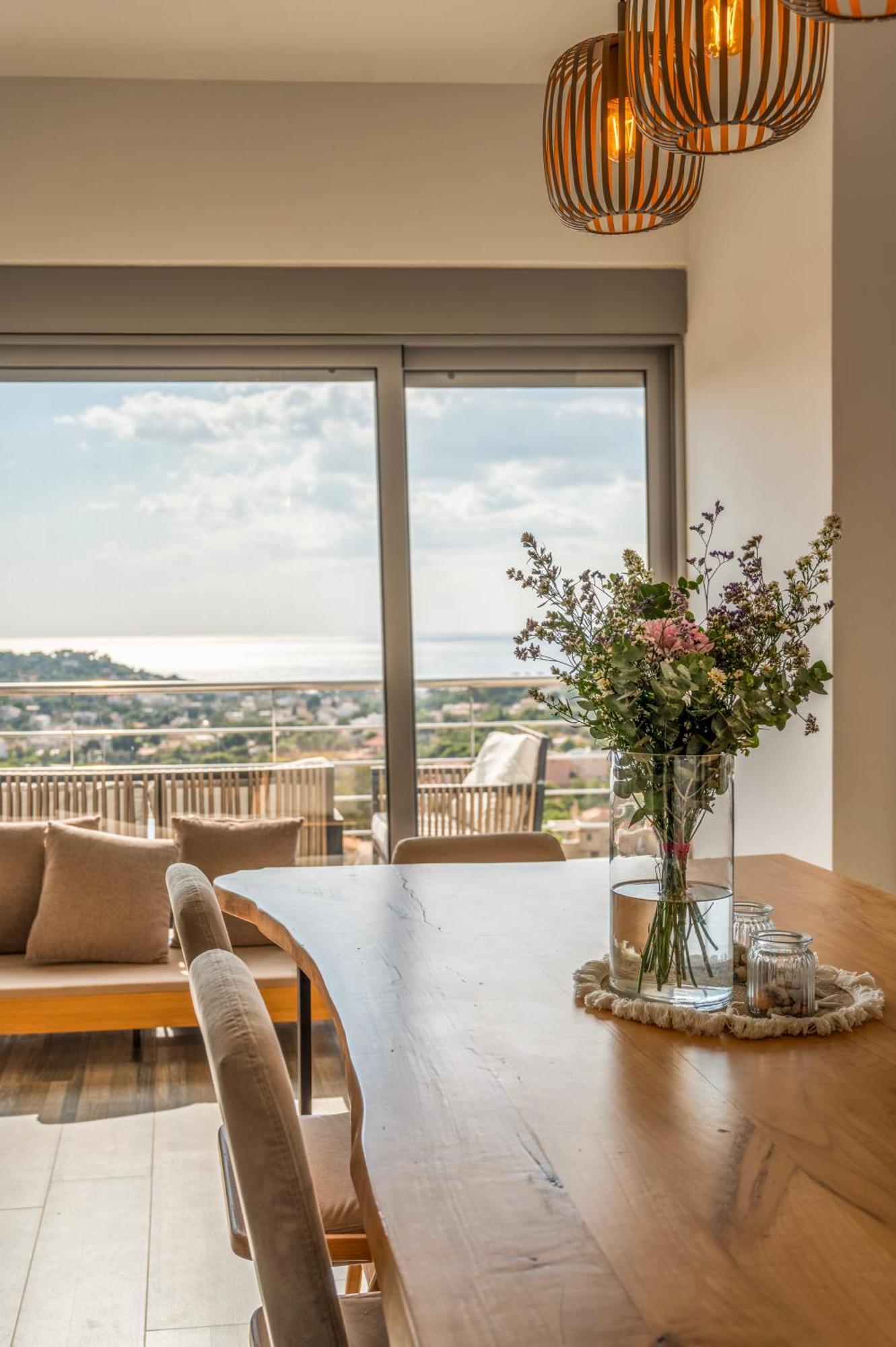 Azzura With Sea View & Private Pool At Athens Riviera