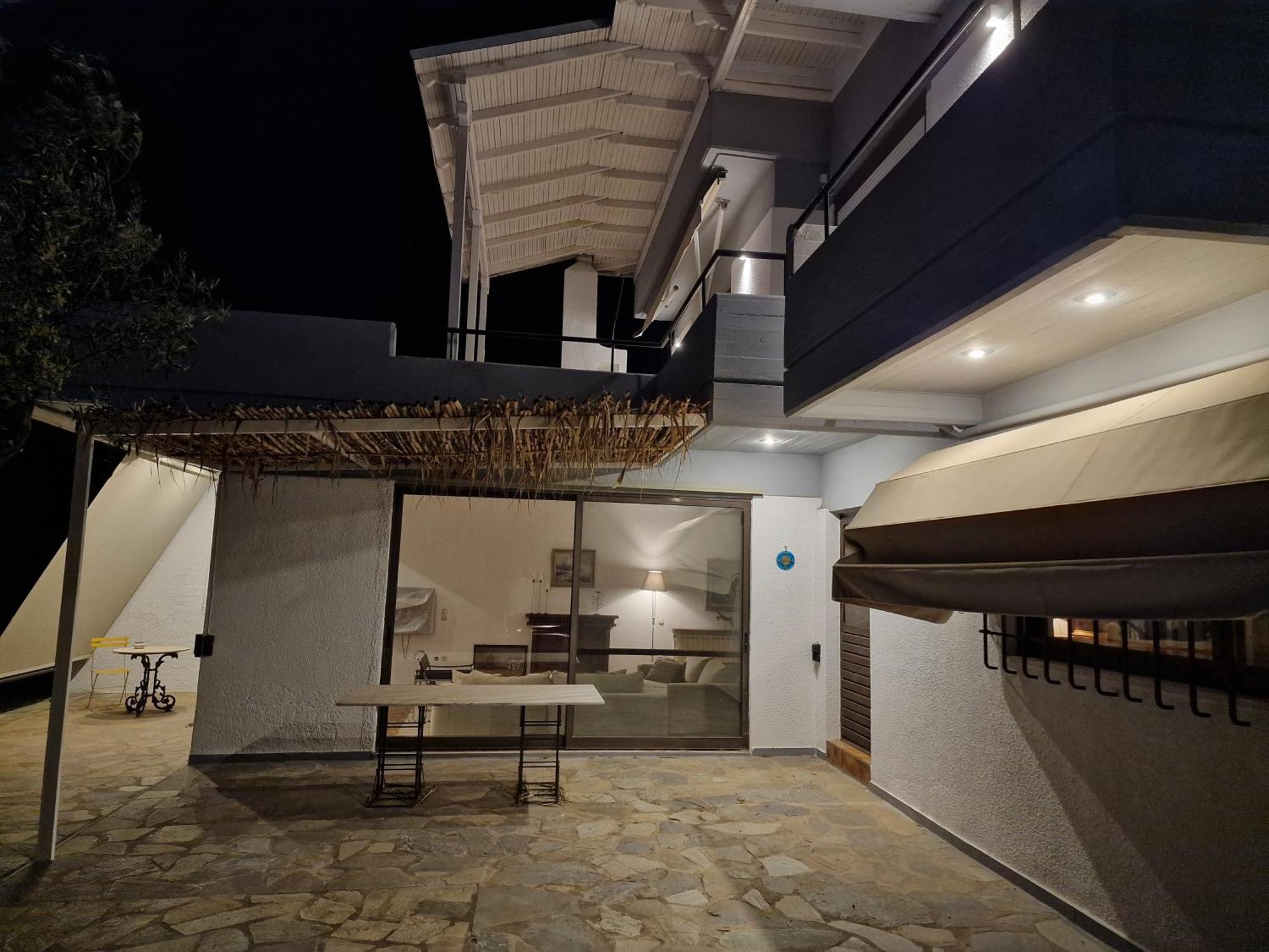 Turquoise Loutraki (Corinthia)