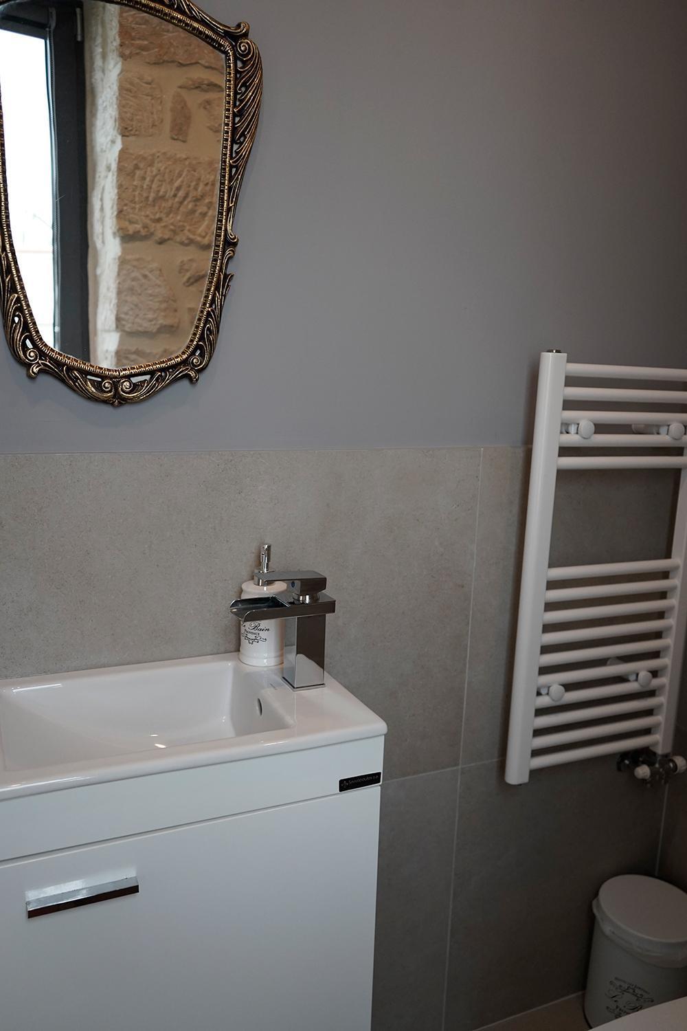 Theasis Beachfront With Terrace Seconds From The By Hospi *