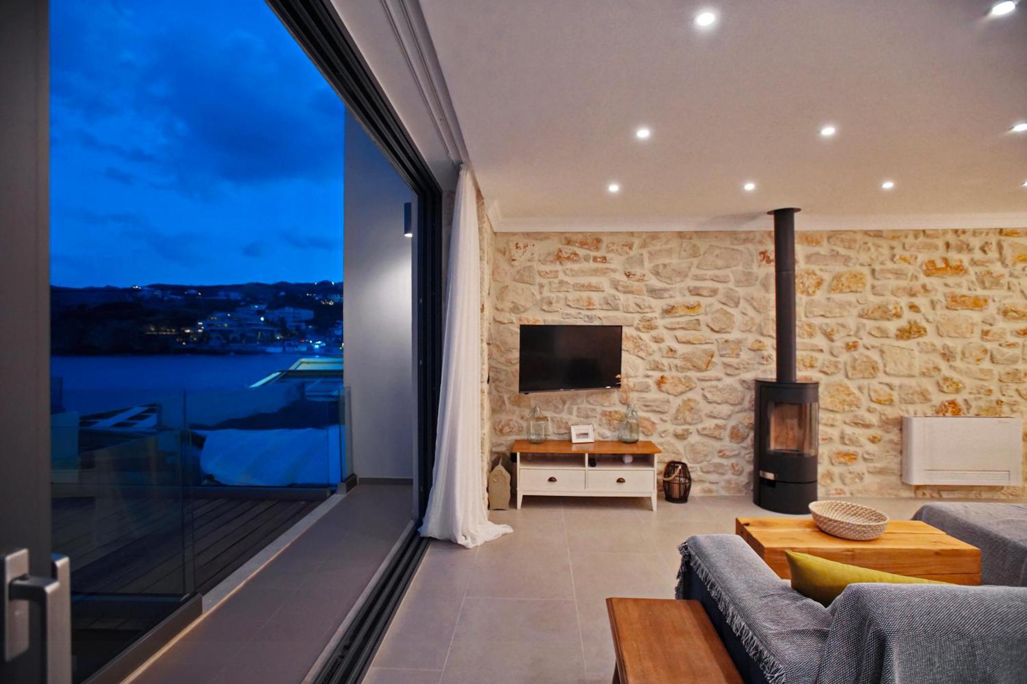 Theasis Beachfront With Terrace Seconds From The By Hospi Villa Agia Pelagia (Crete)