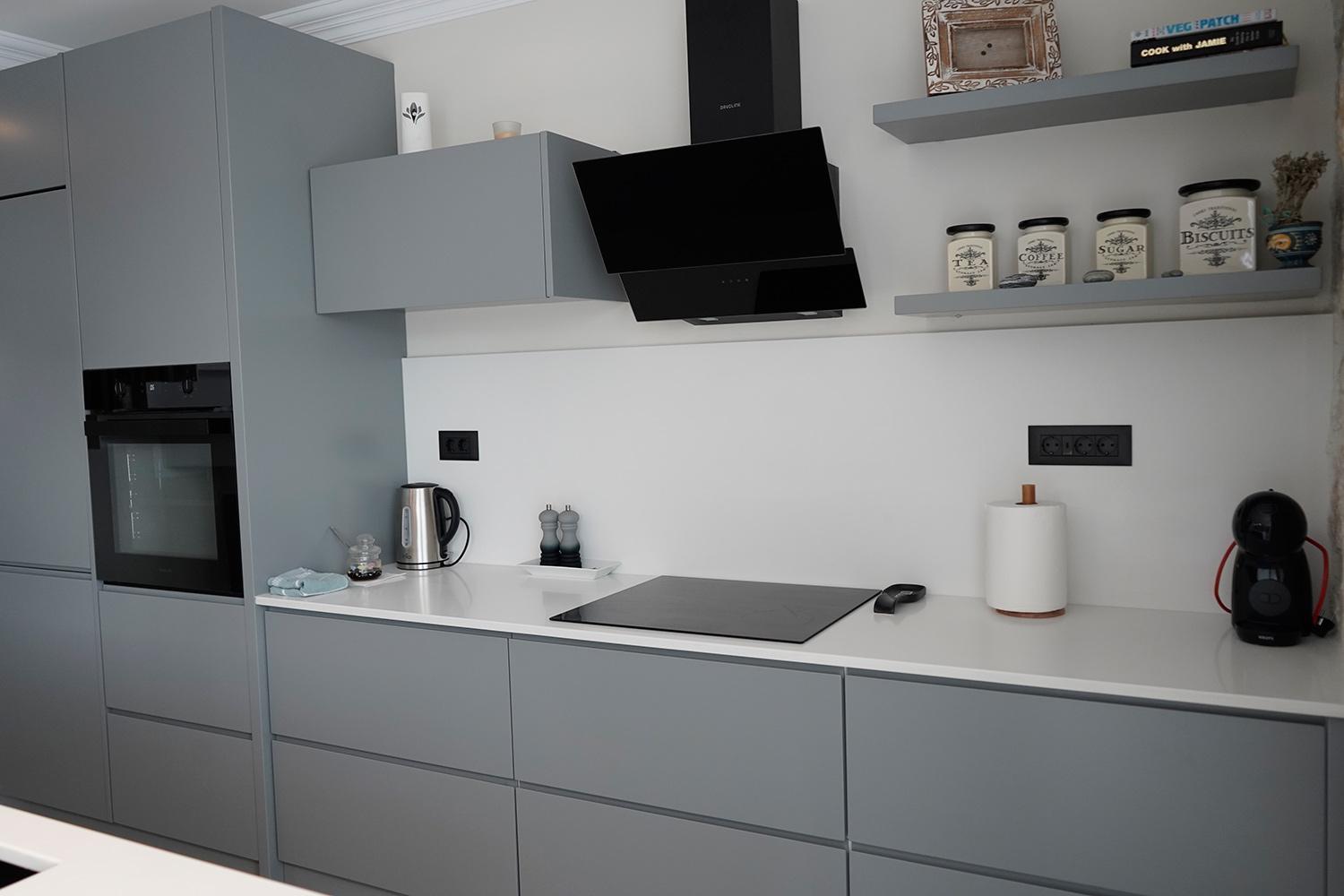Theasis Beachfront With Terrace Seconds From The By Hospi Villa *