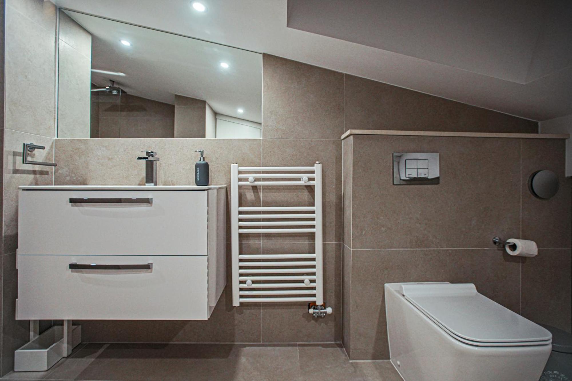 Theasis Beachfront With Terrace Seconds From The By Hospi *