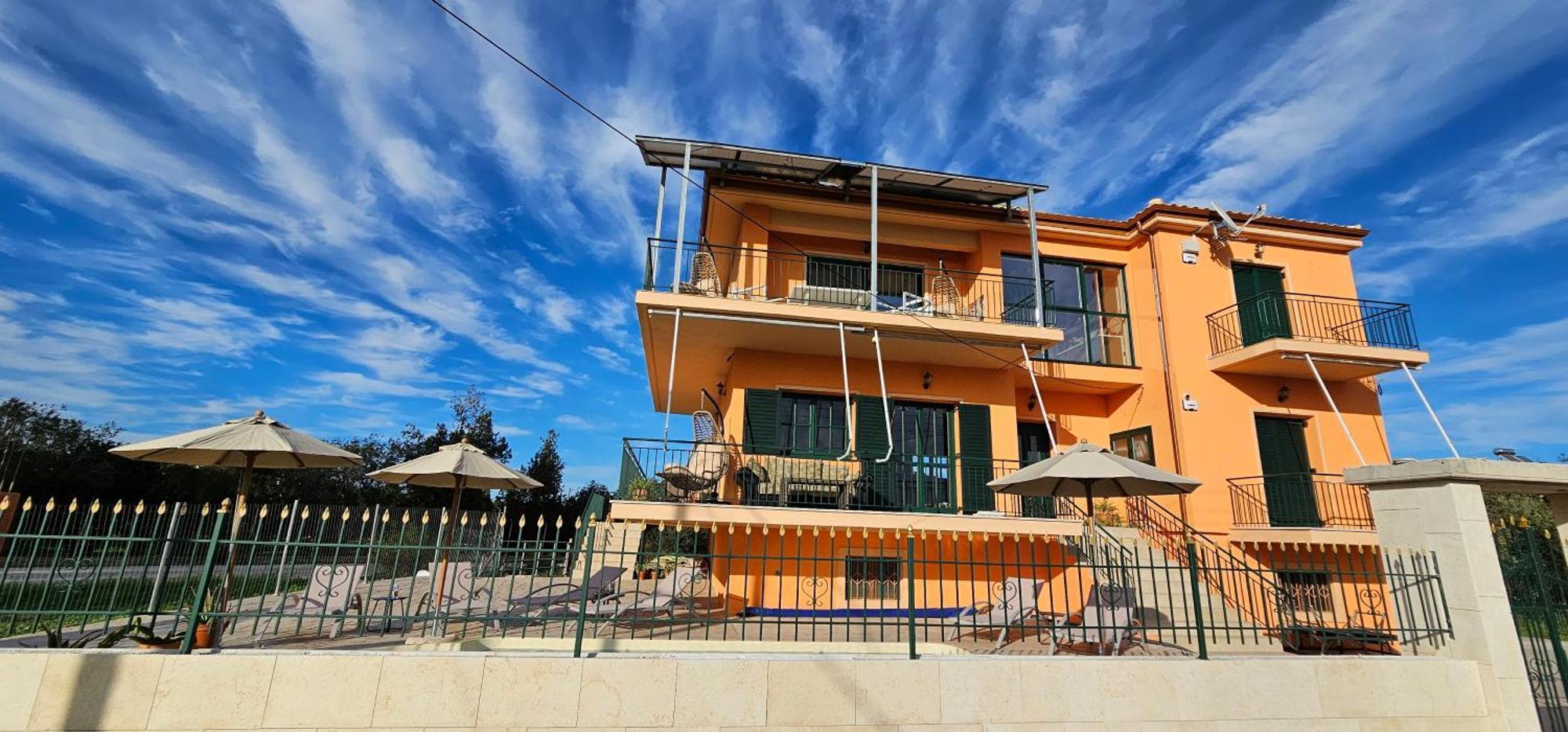 Villa Marina 1 *