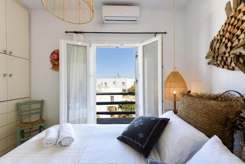 Villa Hara Naousa (Paros)