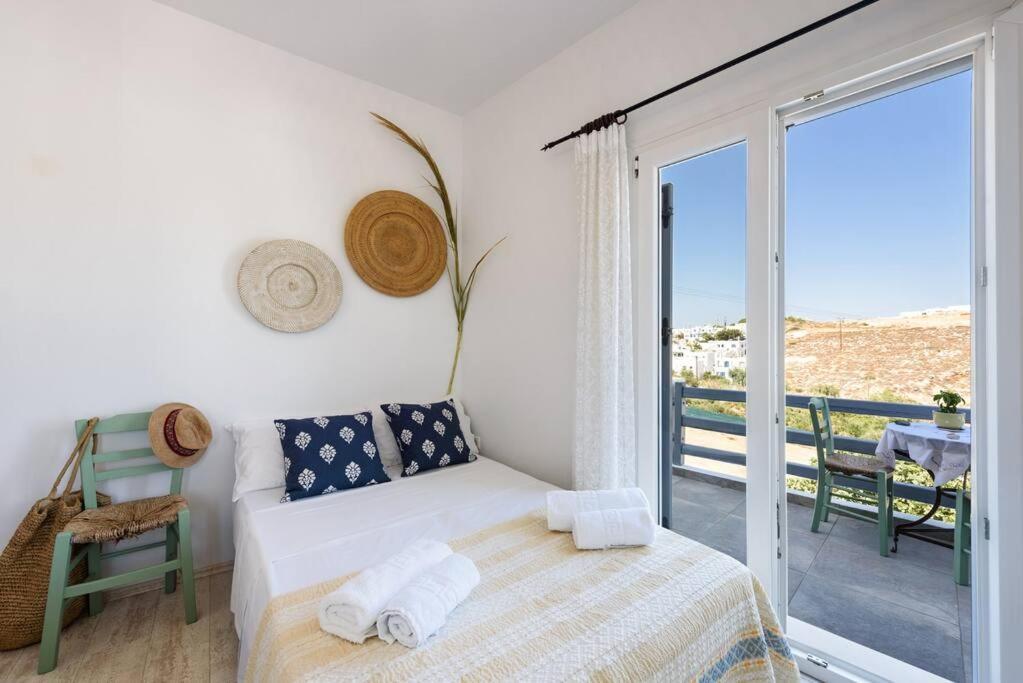Villa Hara Naousa (Paros)