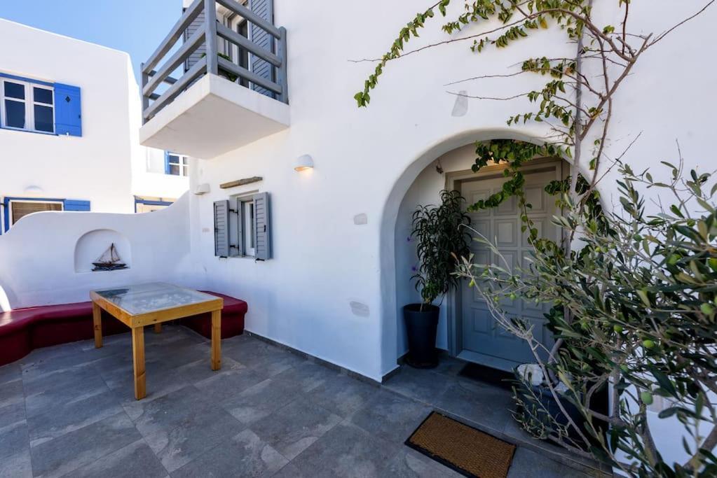 Hara Naousa (Paros)