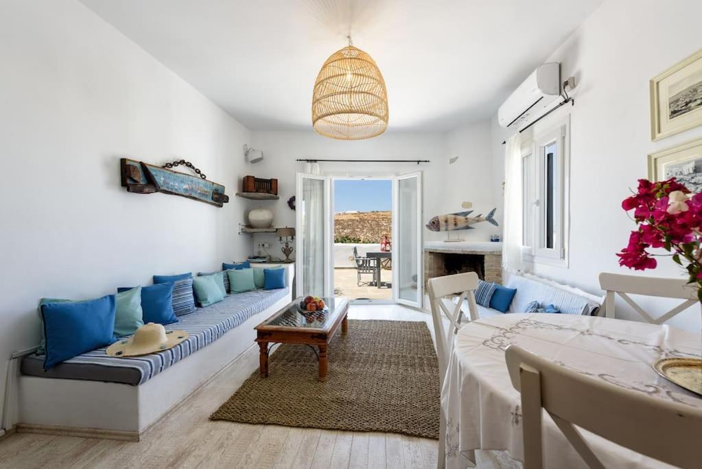 Hara * Naousa (Paros)