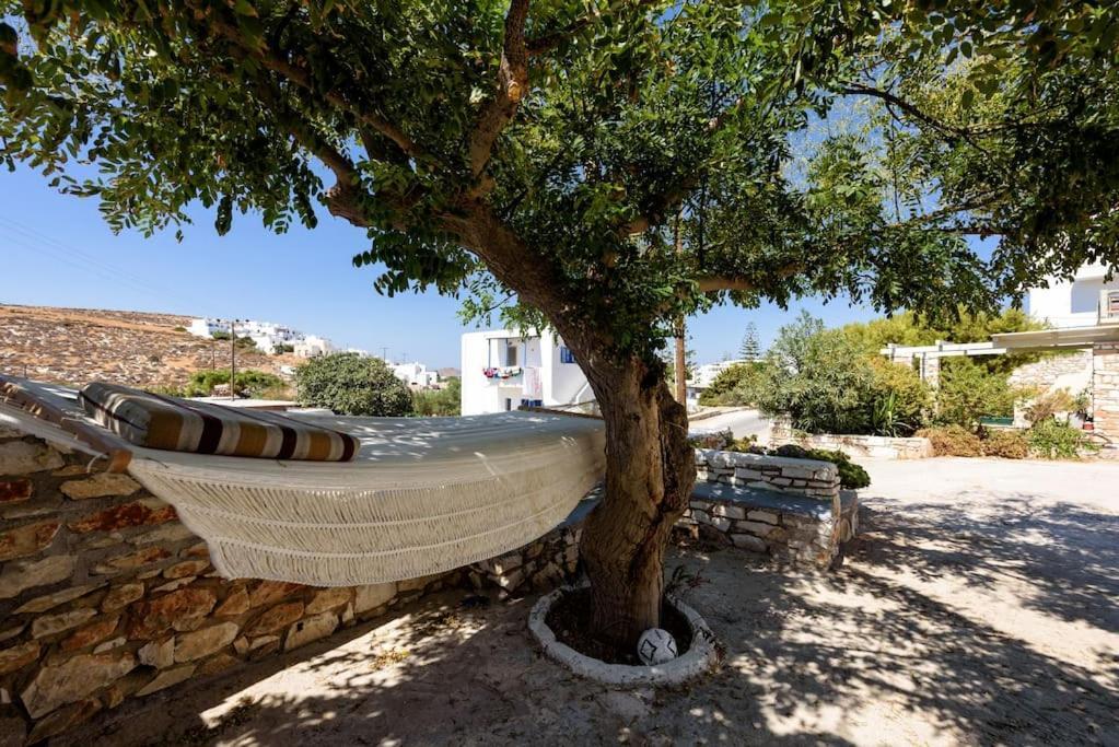 Hara * Naousa (Paros)
