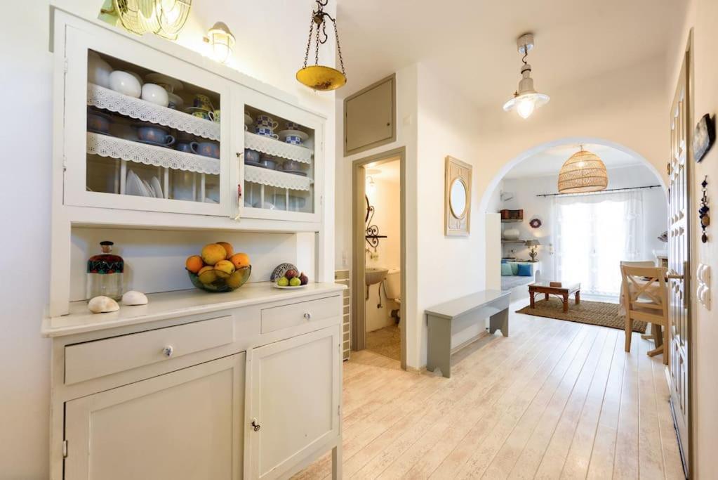Villa Hara Naousa (Paros)