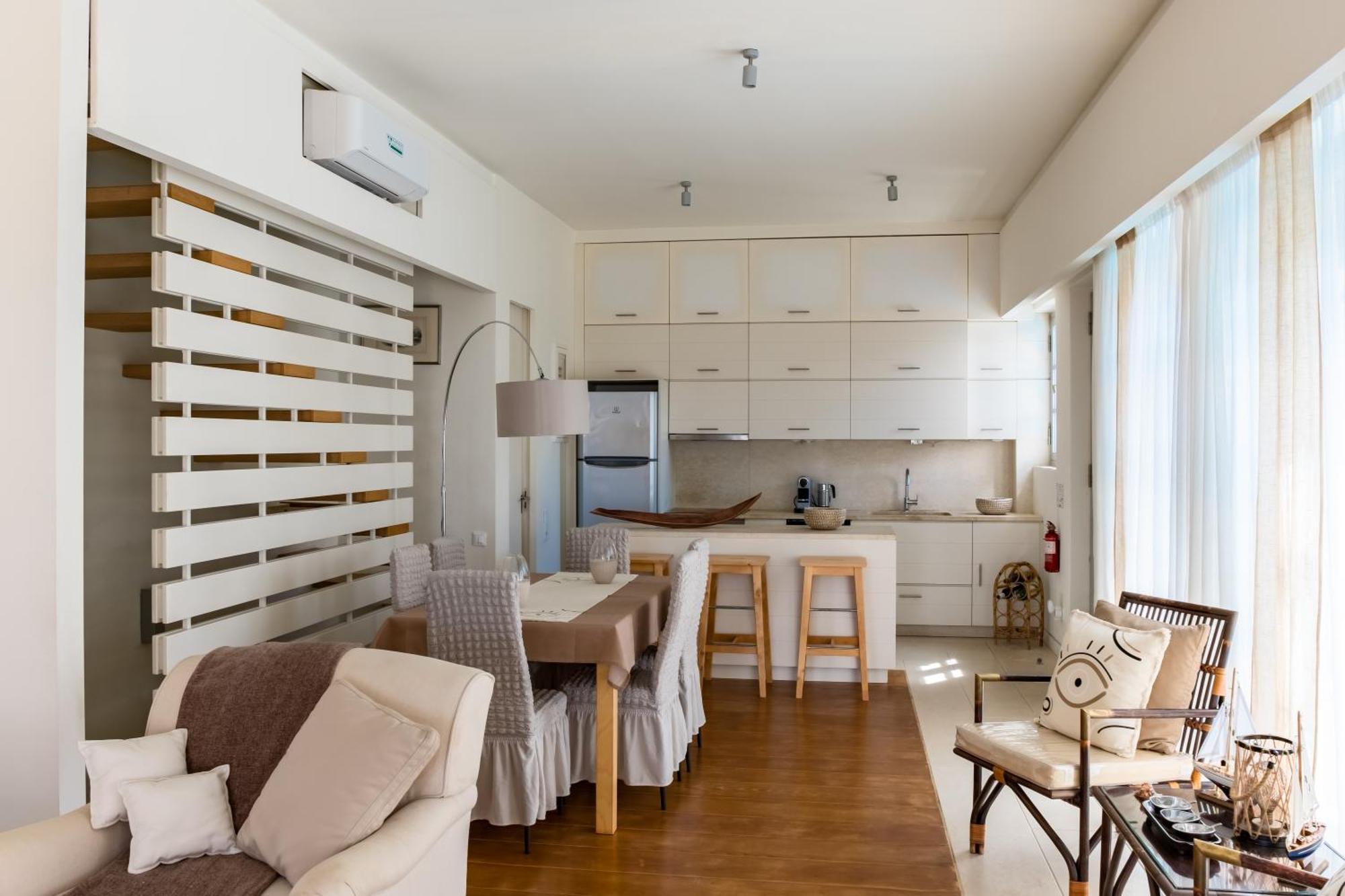 Villa Zoi With Sunset & Sea Views In Poseidonia, Syros *