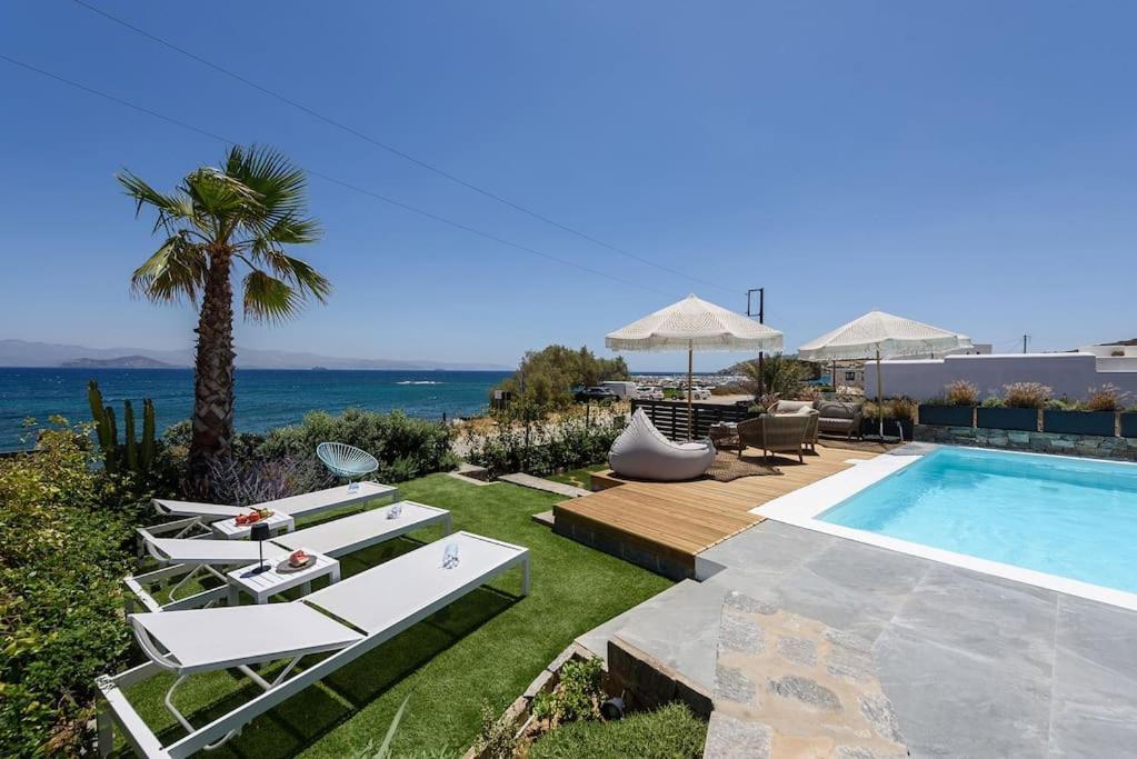 Black Pearl - Sea Front Villa Ambelas