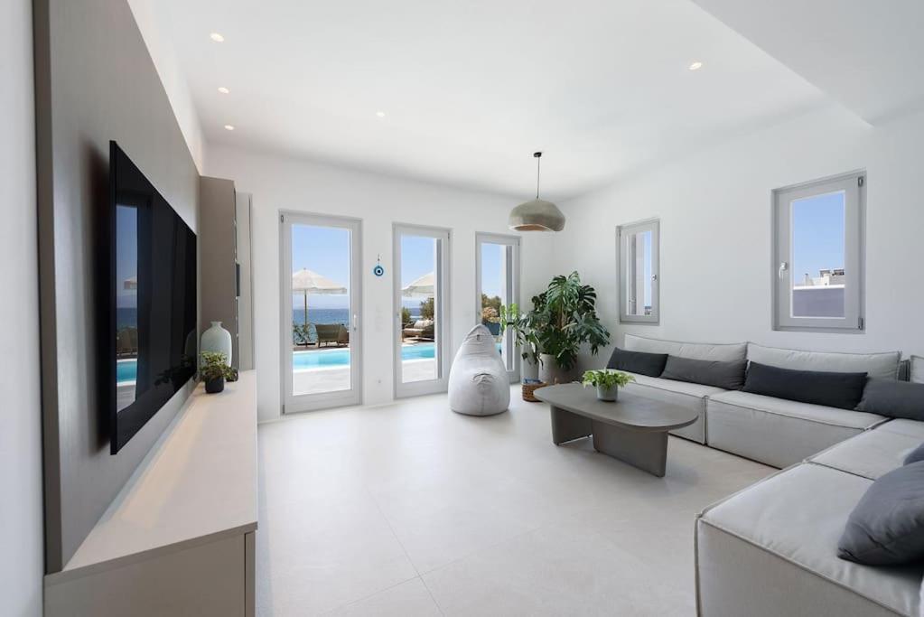 Villa Black Pearl - Sea Front Ambelas