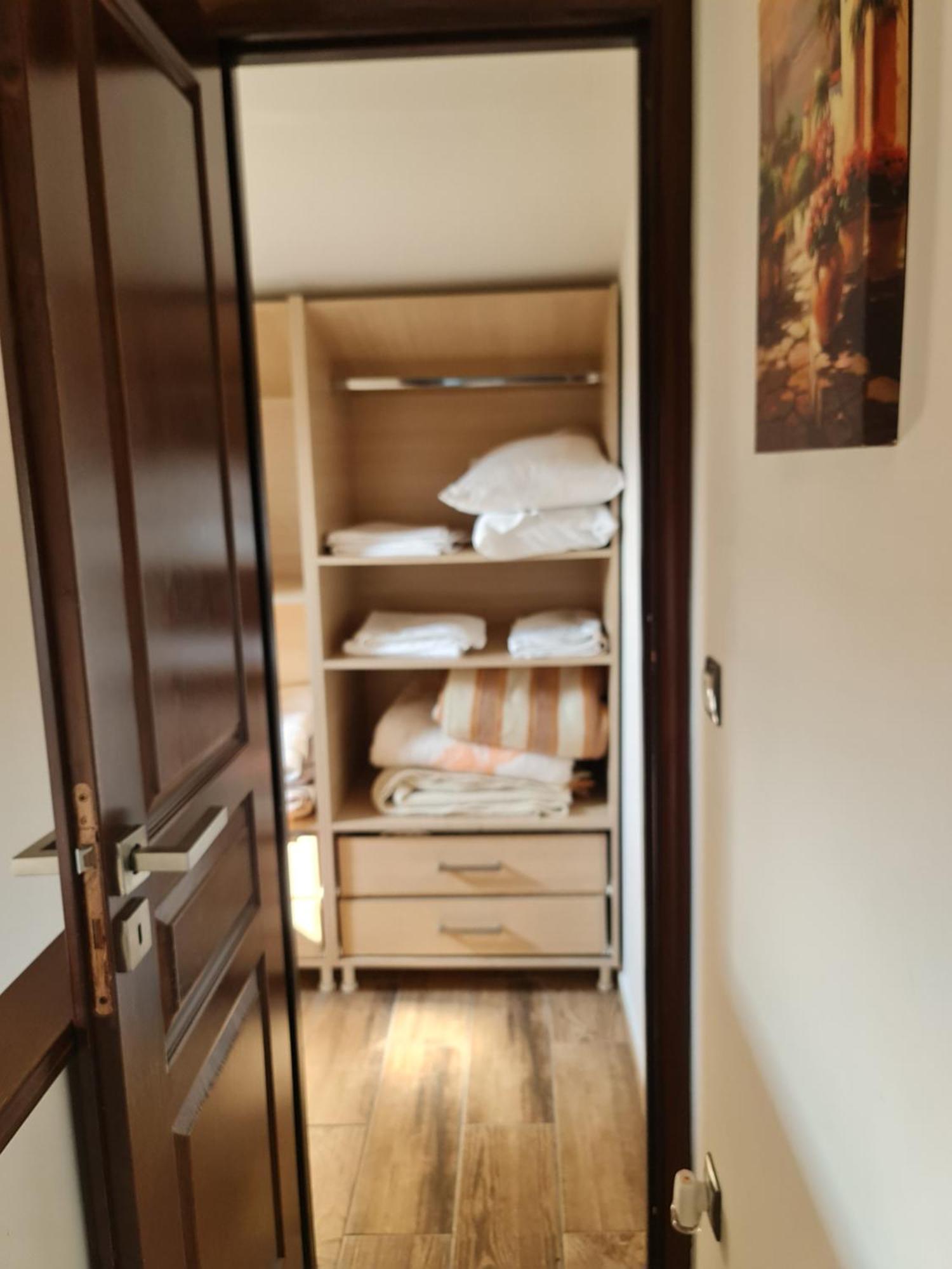 Akis House Holiday home Nea Mesagkala
