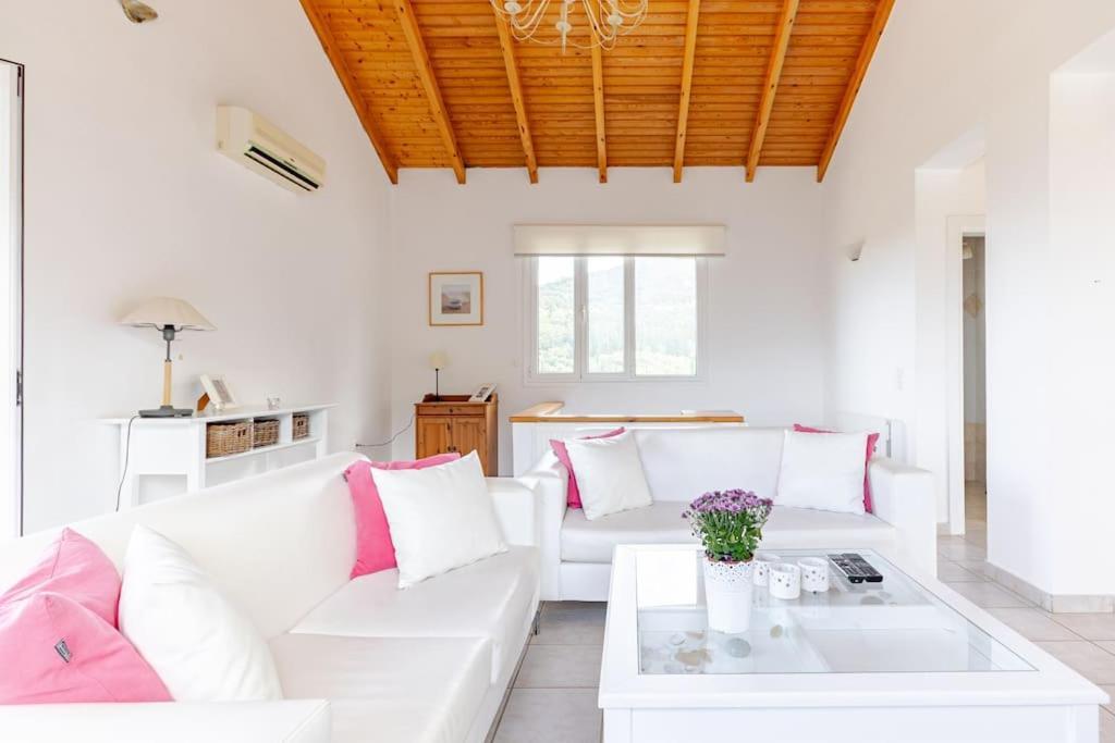 Fedrita Acharavi (Corfu)