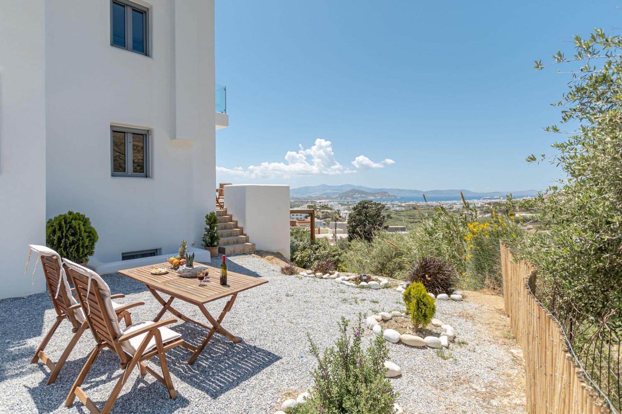 The Diamonds Of Naxos - Aggidia Apartment Agkidia