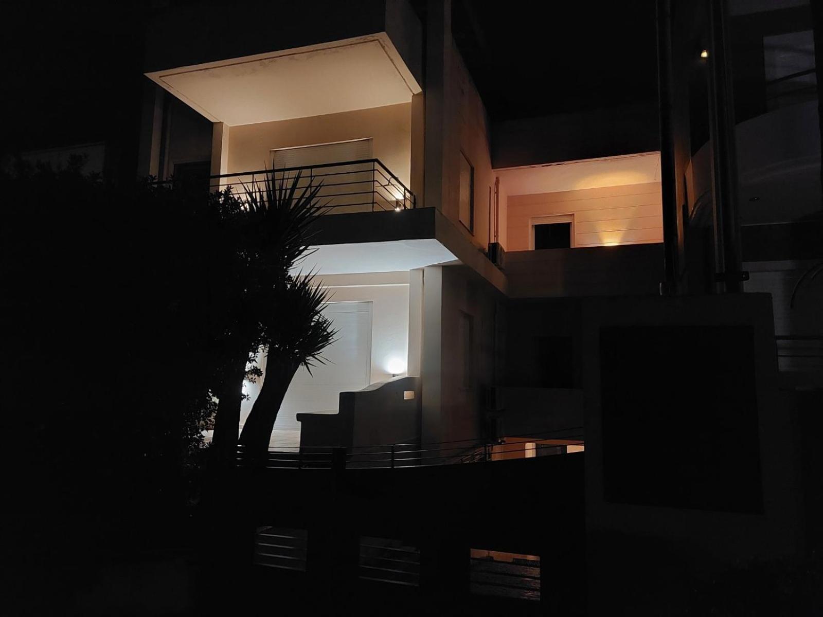 Iroko Villa