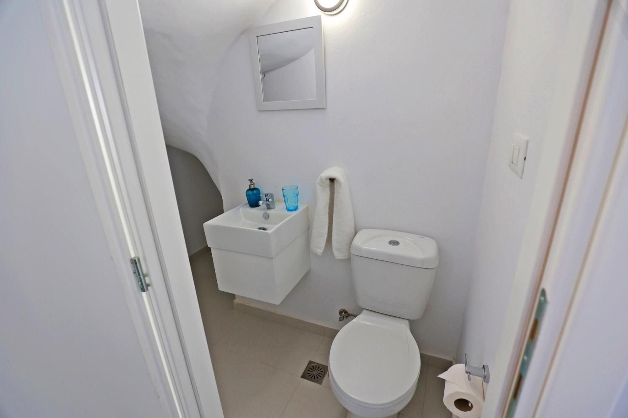 Xenos 6 With A Private Pool Near The Sea Tigkaki (Kos)