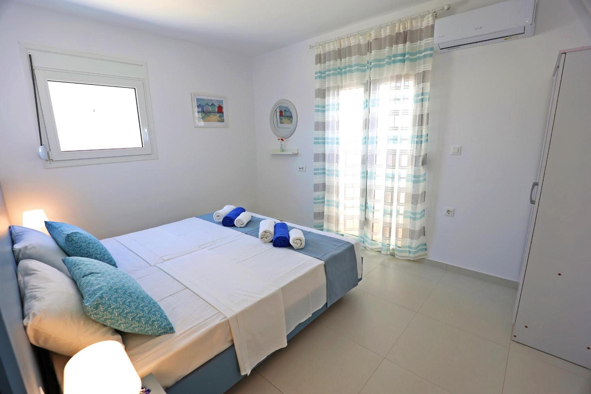 Xenos 6 With A Private Pool Near The Sea