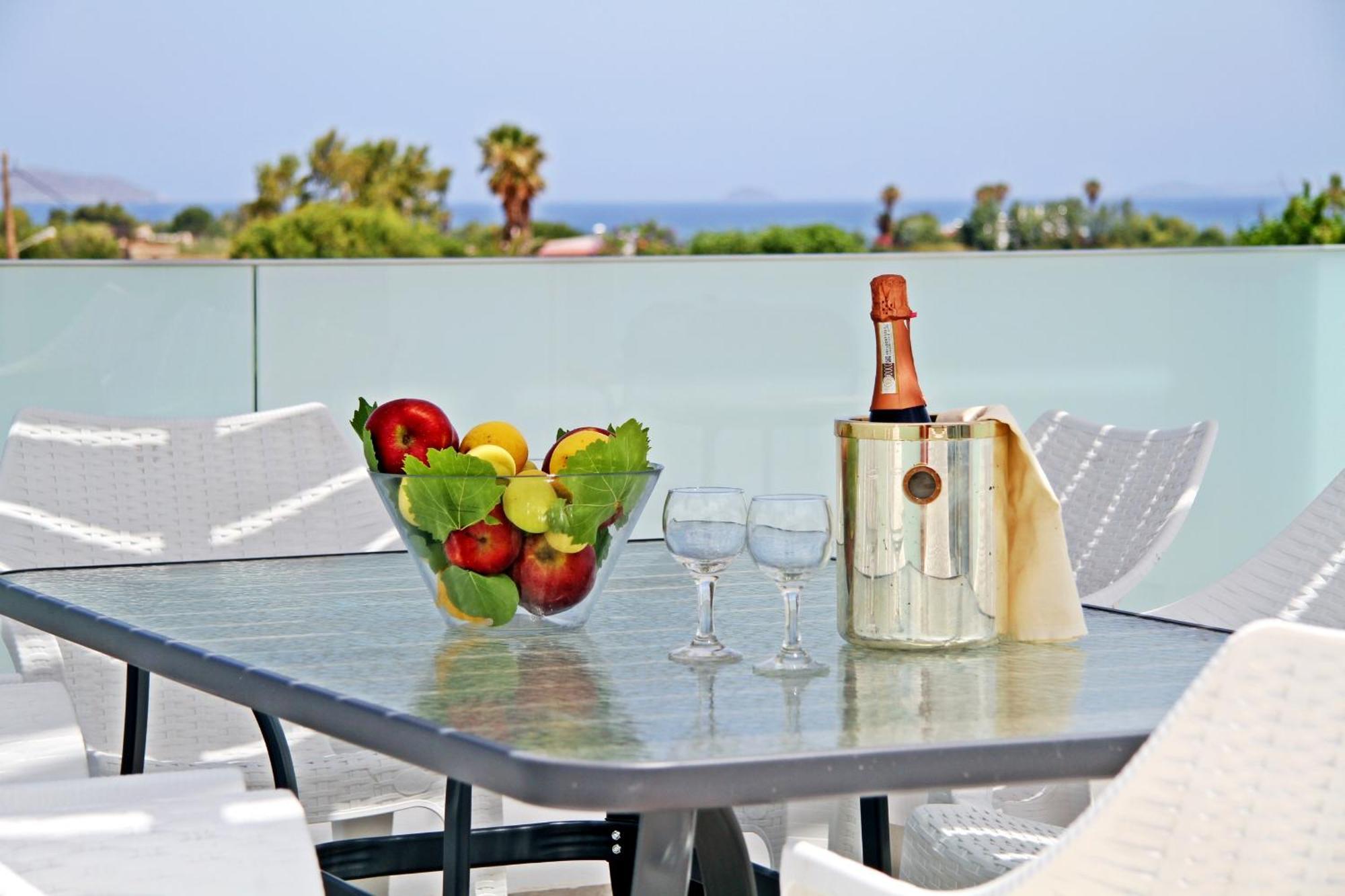 Villa Xenos 6 With A Private Pool Near The Sea Tigkaki (Kos)