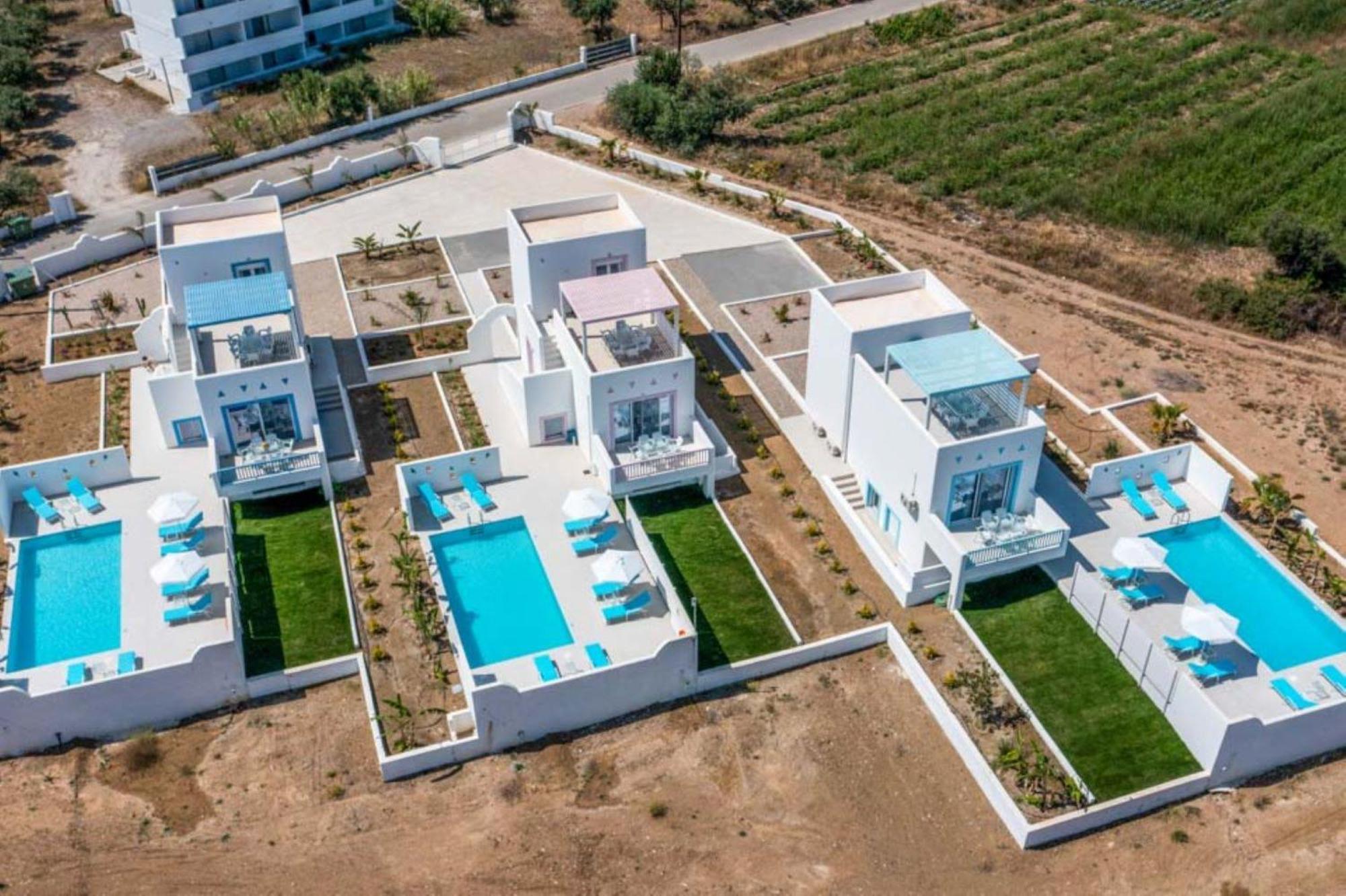 Xenos 6 With A Private Pool Near The Sea *