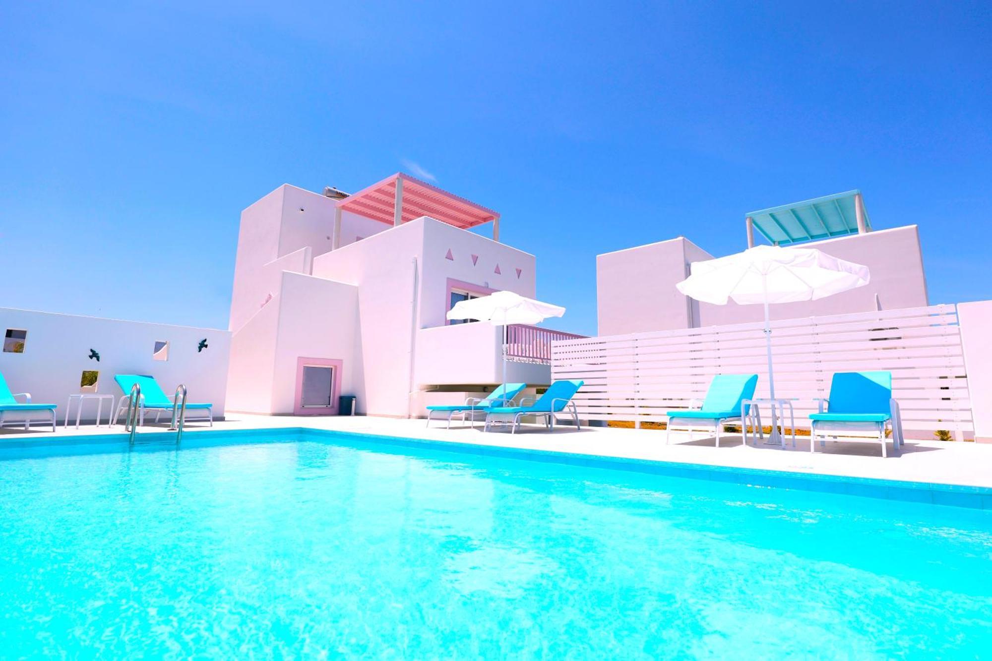 Xenos 6 With A Private Pool Near The Sea