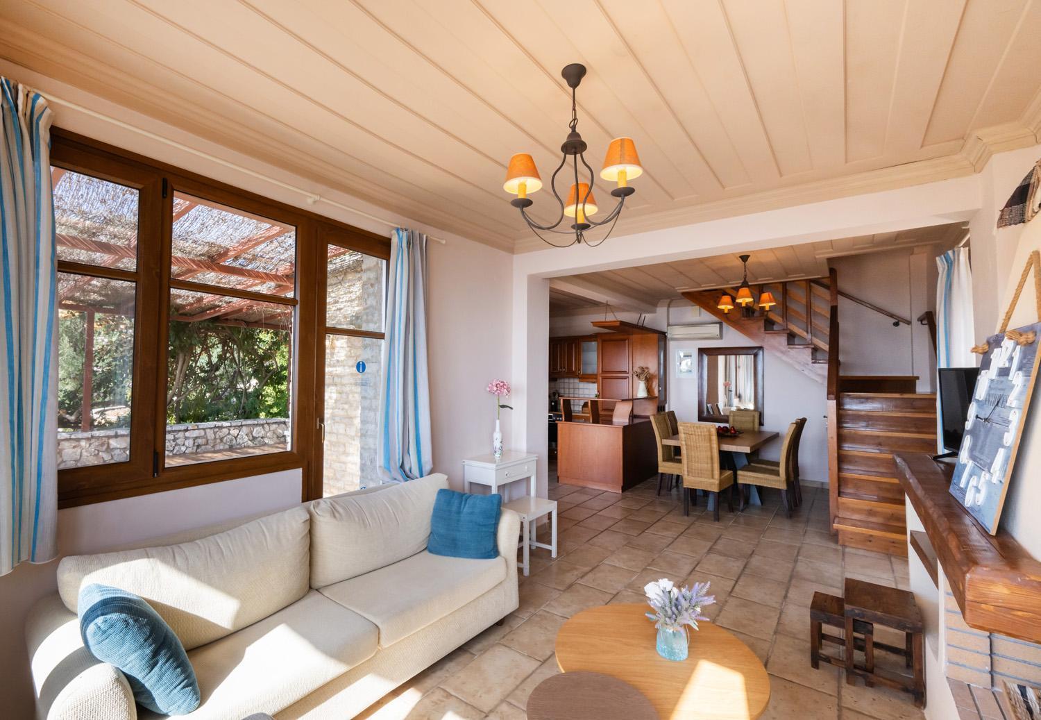 Ostria Villa *