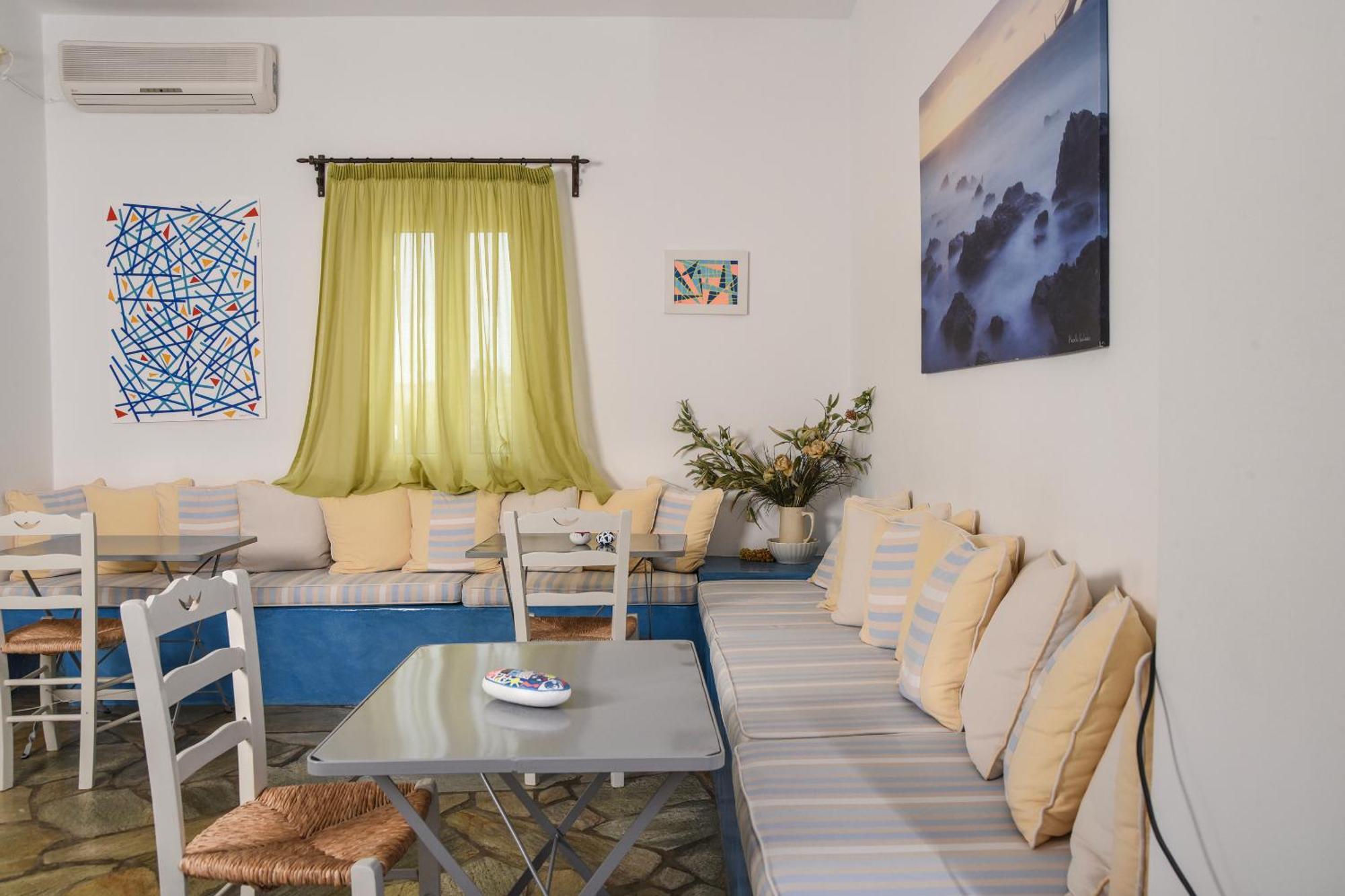 Aparthotel Anemes 2*