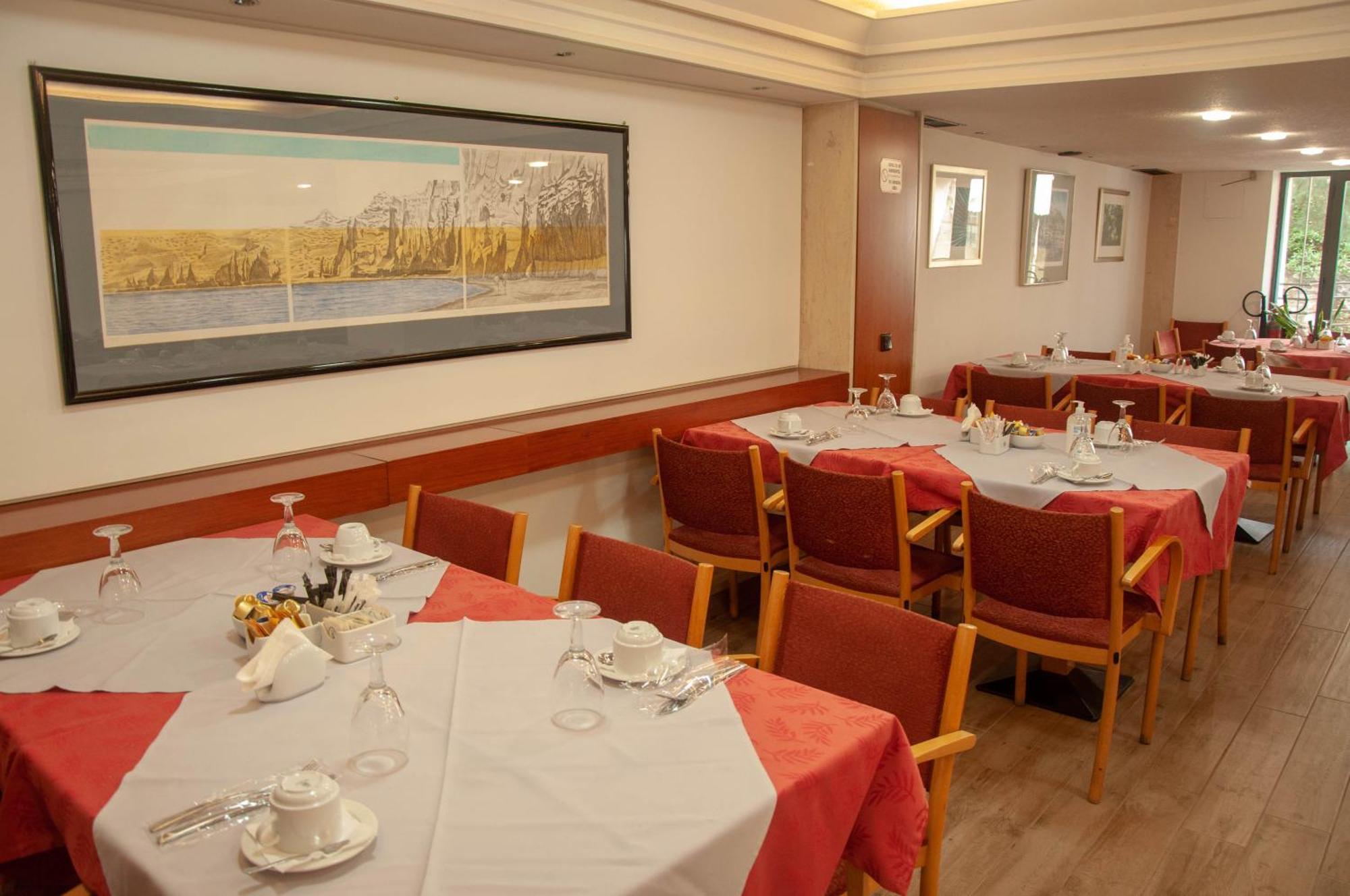 Samaras Hotel