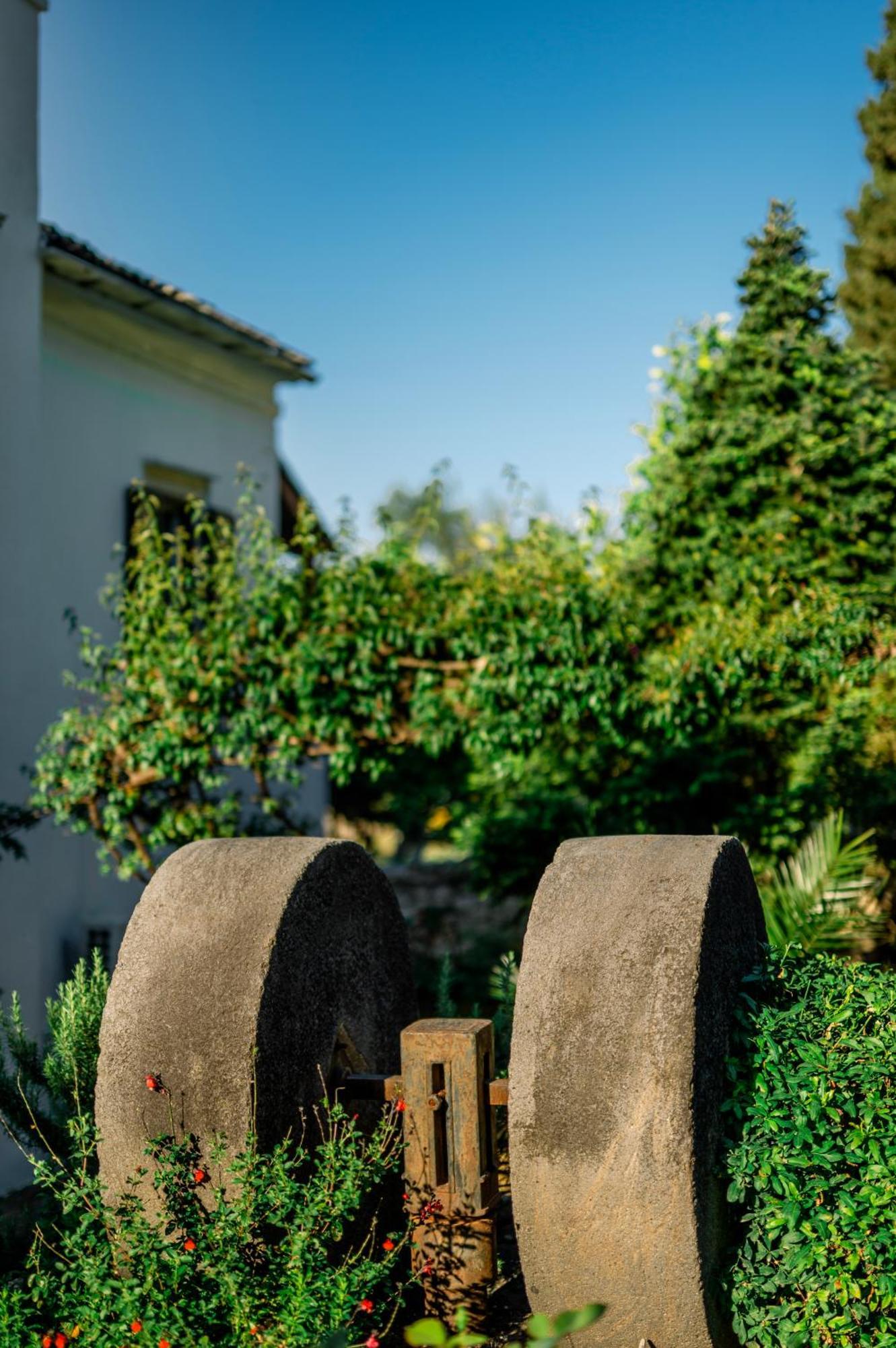 Nissaki Olive Press Villa Nisaki (Corfu)