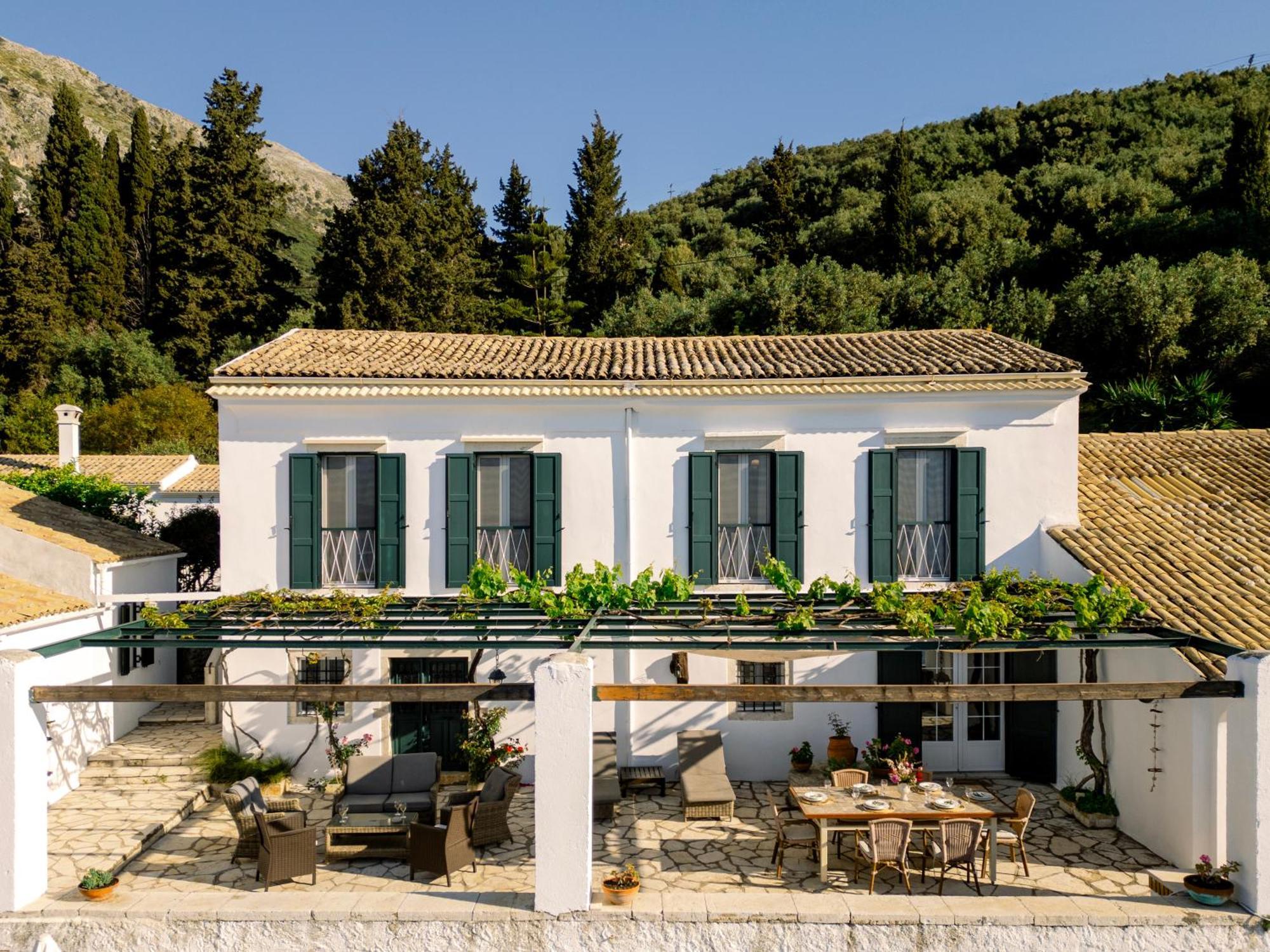 Nissaki Olive Press Villa Nisaki (Corfu)