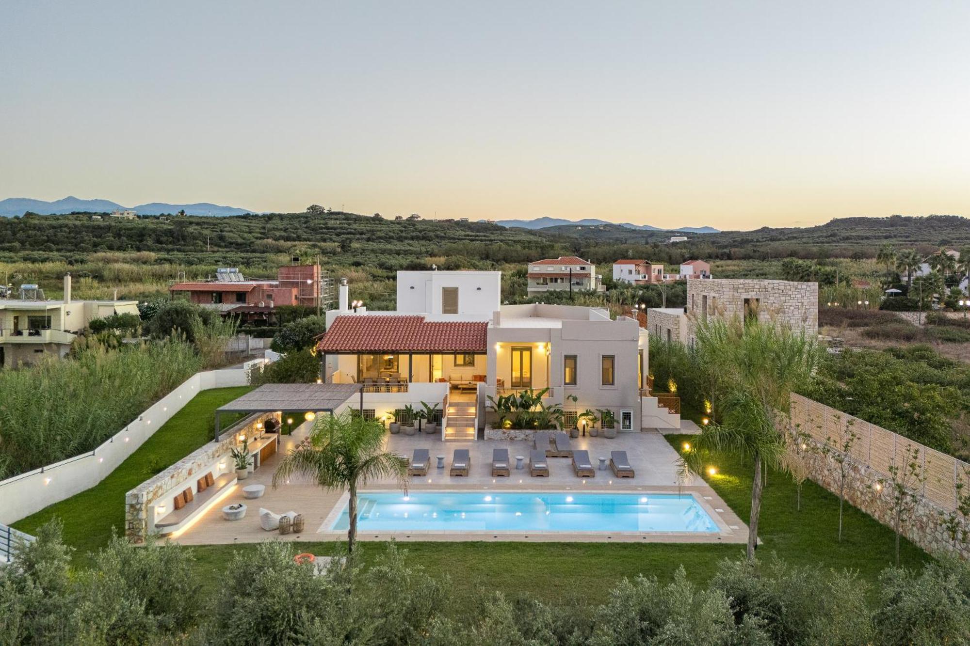 Quiet Aviana,garden, Heated Pool,bbq,jacuzzi * Gerani (Chania)