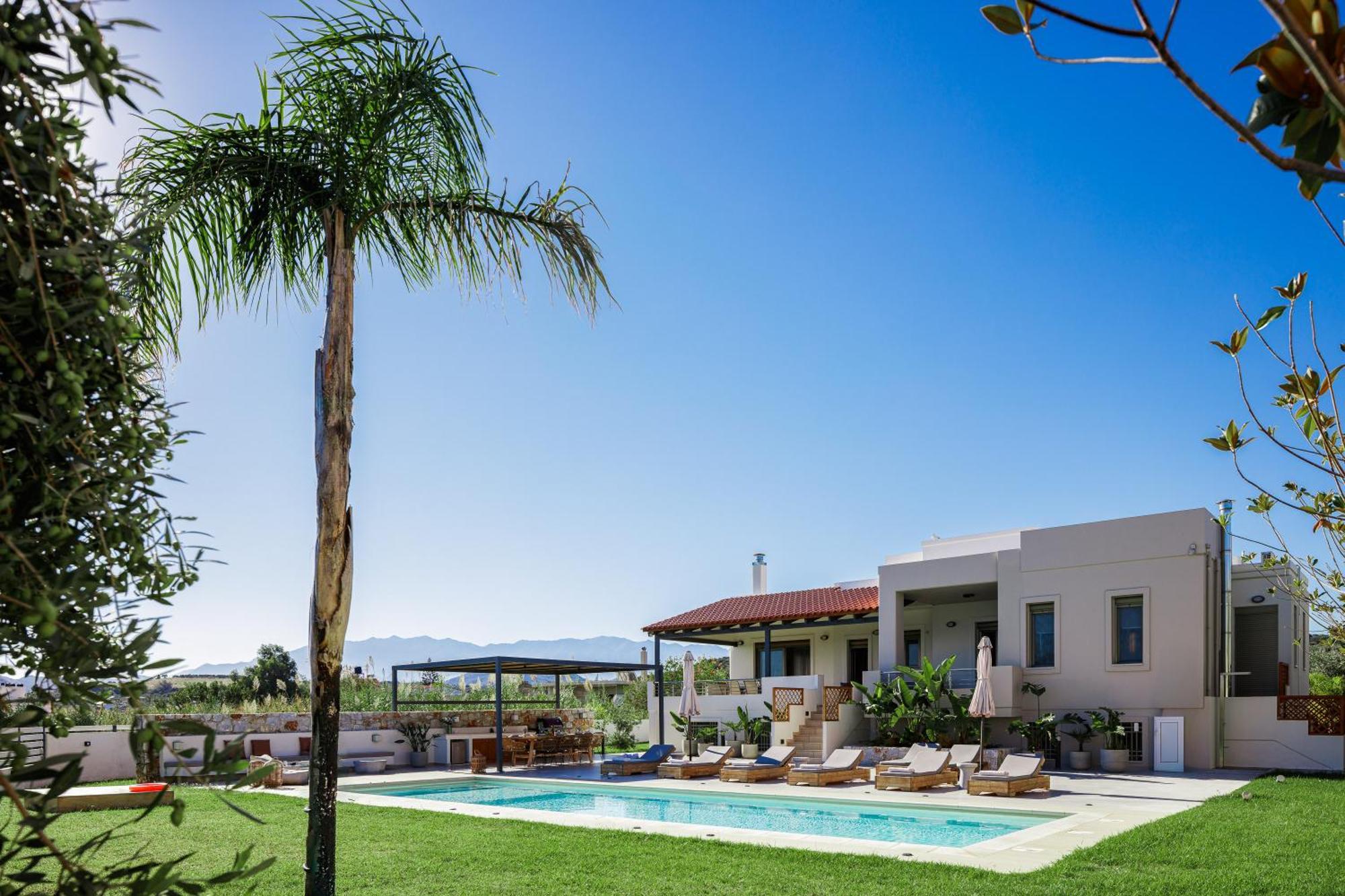 Quiet Aviana,garden, Heated Pool,bbq,jacuzzi Villa *