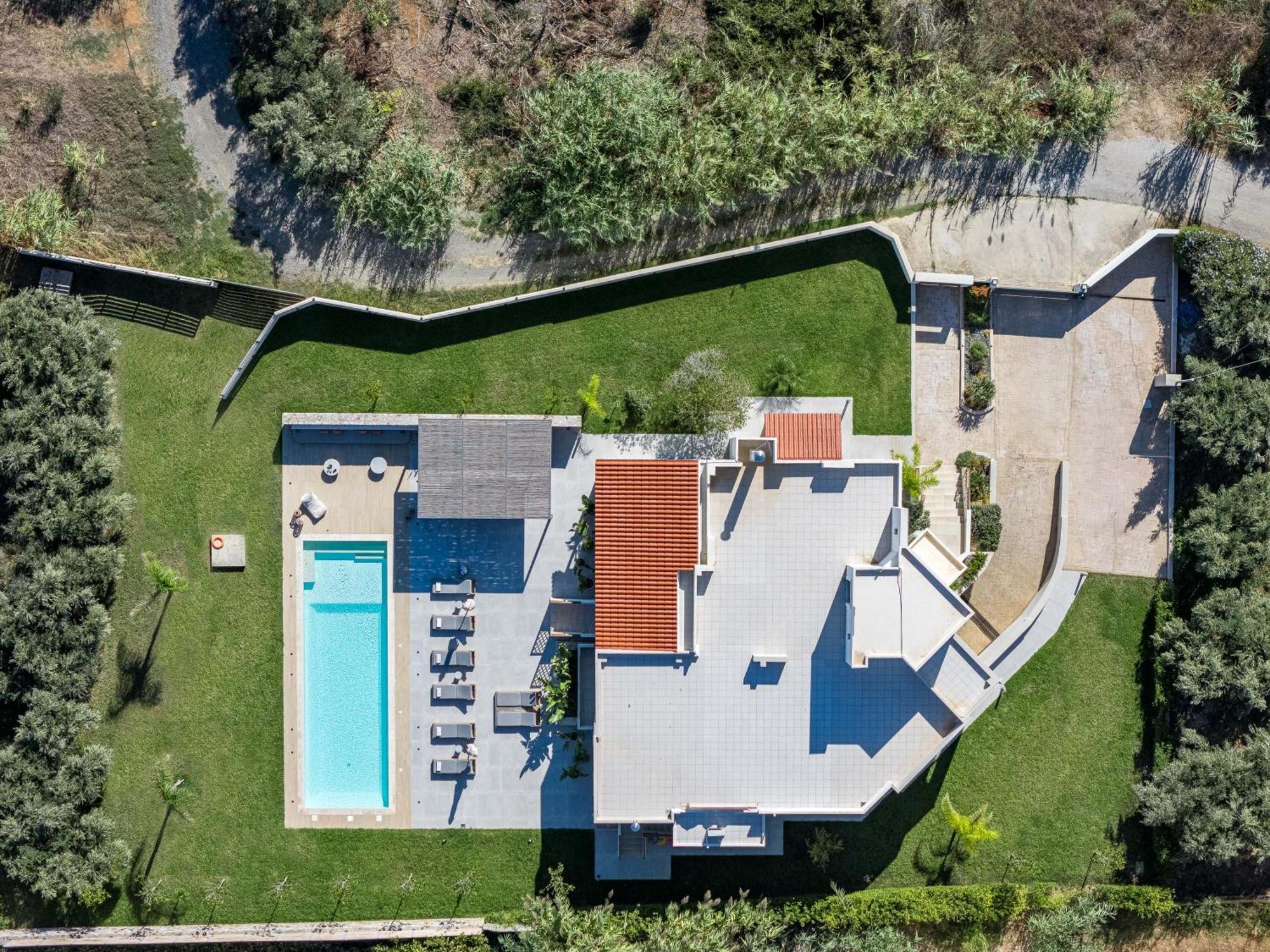 Villa Quiet Aviana,garden, Heated Pool,bbq,jacuzzi *
