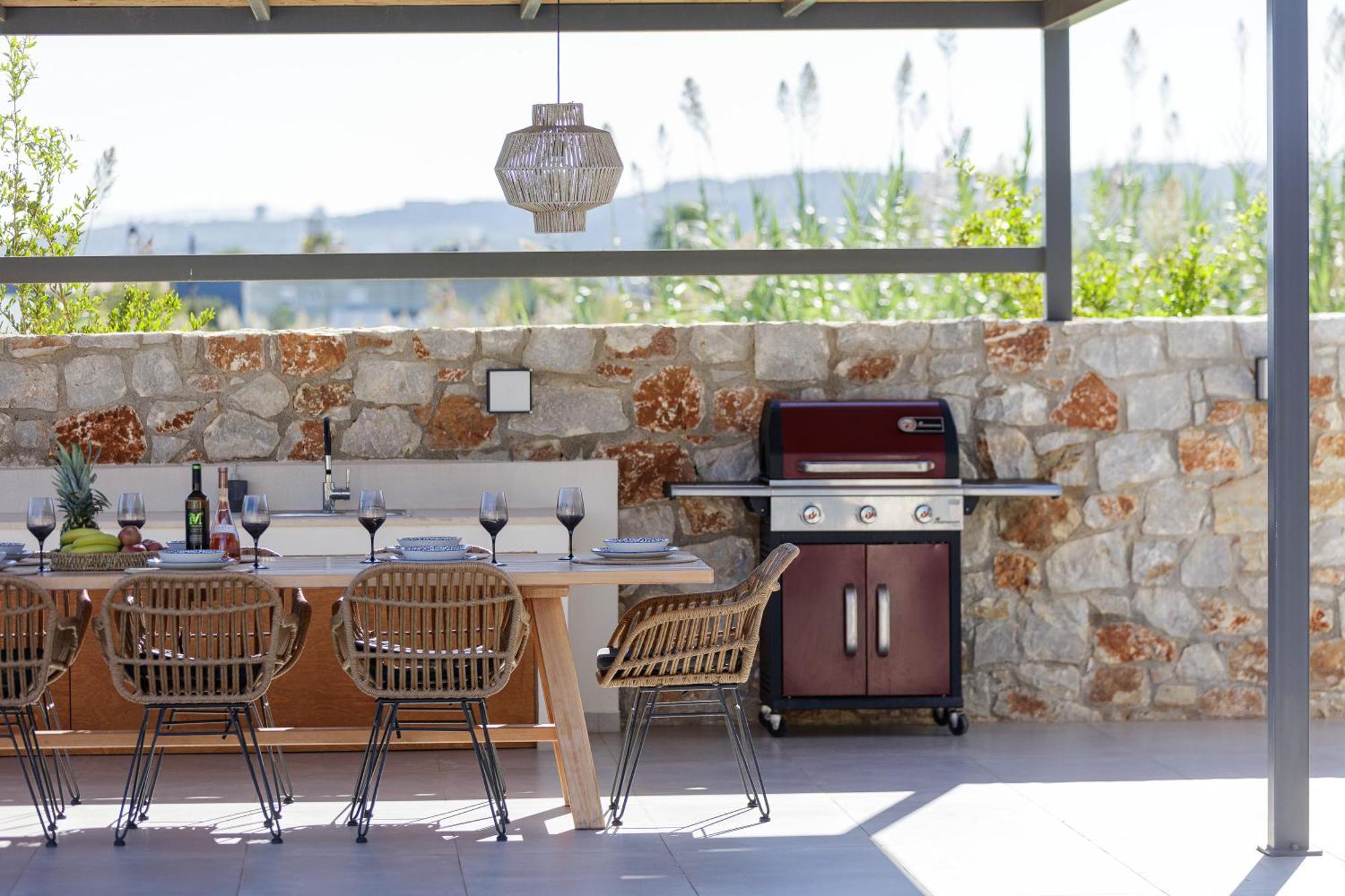 Quiet Aviana,garden, Heated Pool,bbq,jacuzzi Villa *