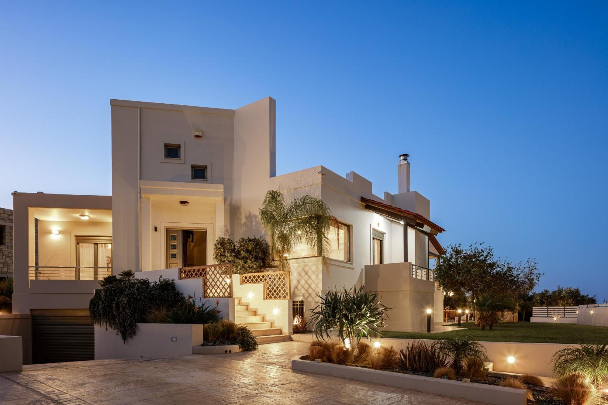 Villa Quiet Aviana,garden, Heated Pool,bbq,jacuzzi Gerani (Chania)