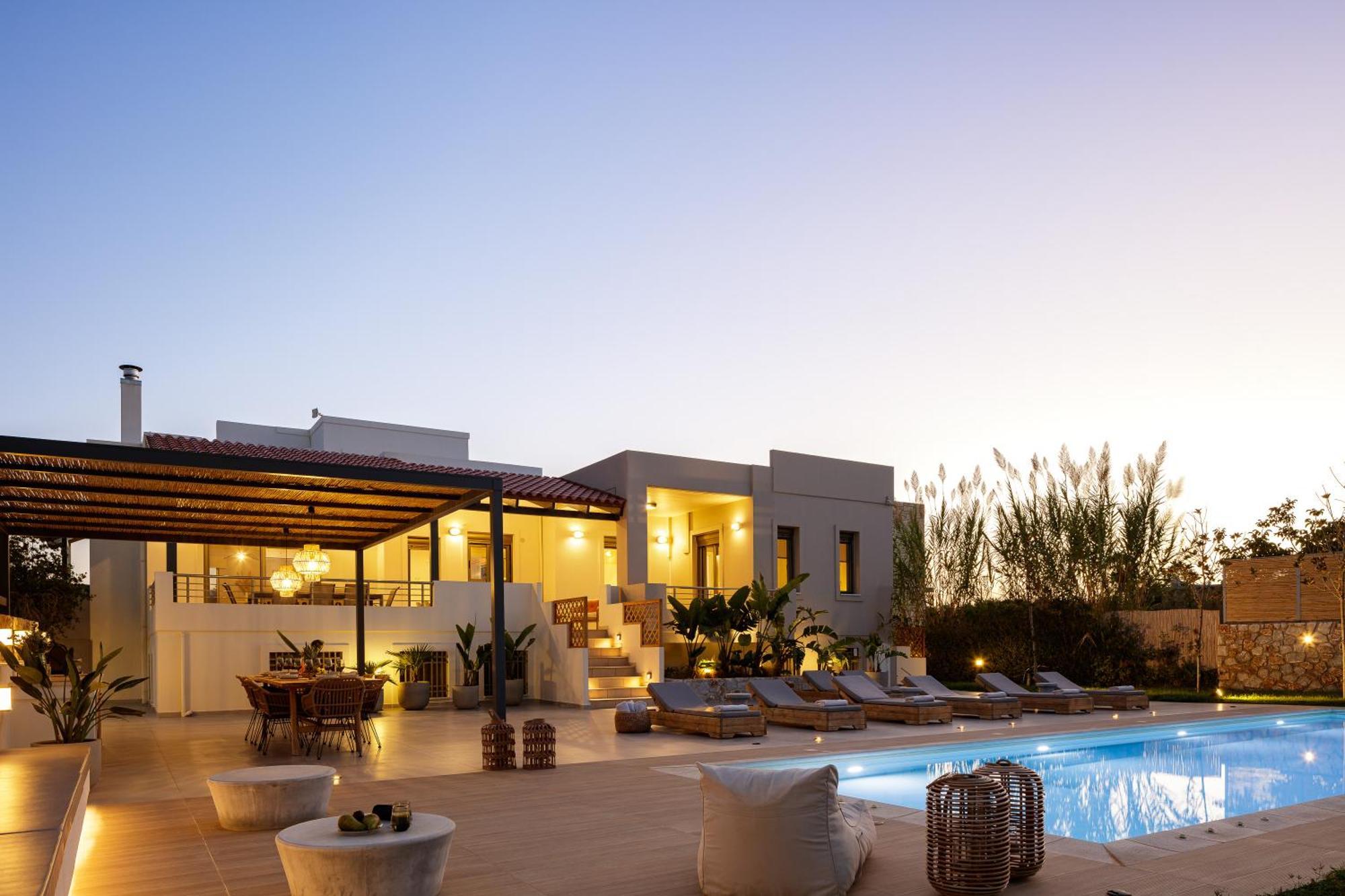 Quiet Aviana,garden, Heated Pool,bbq,jacuzzi Gerani (Chania)