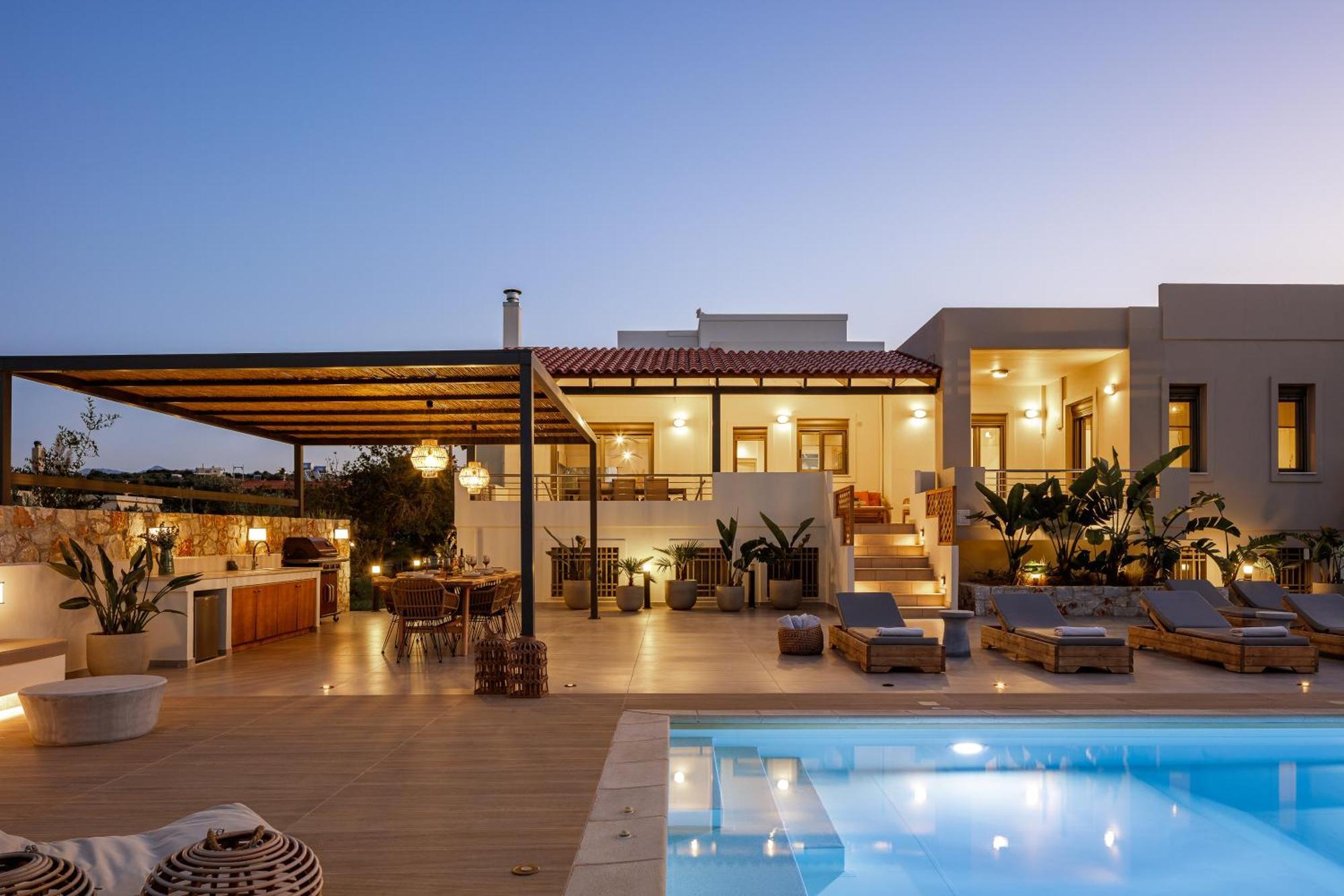 Villa Quiet Aviana,garden, Heated Pool,bbq,jacuzzi *