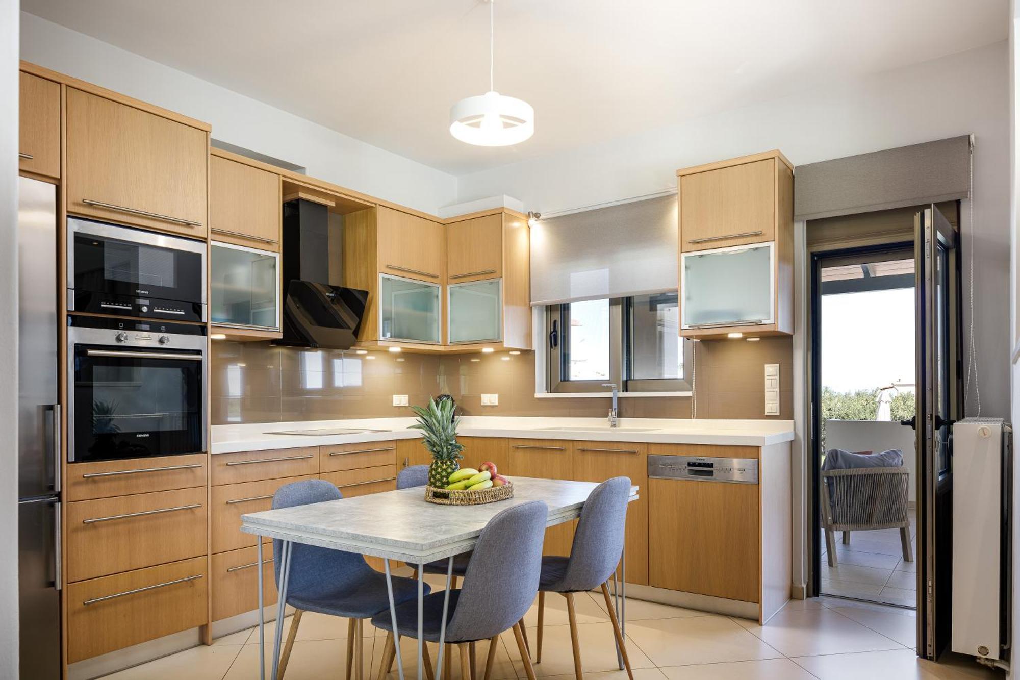 Quiet Aviana,garden, Heated Pool,bbq,jacuzzi * Gerani (Chania)