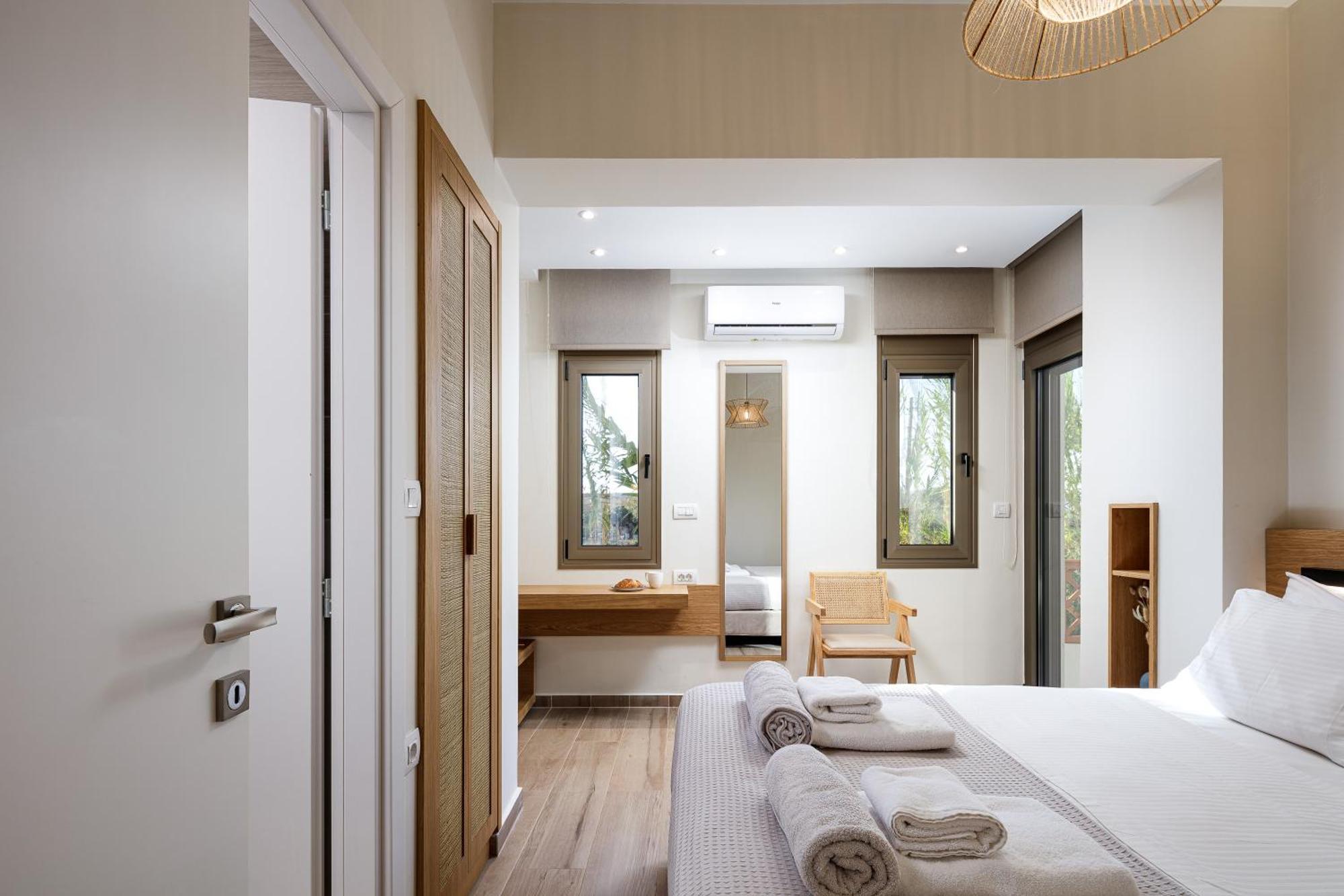 Villa Quiet Aviana,garden, Heated Pool,bbq,jacuzzi
