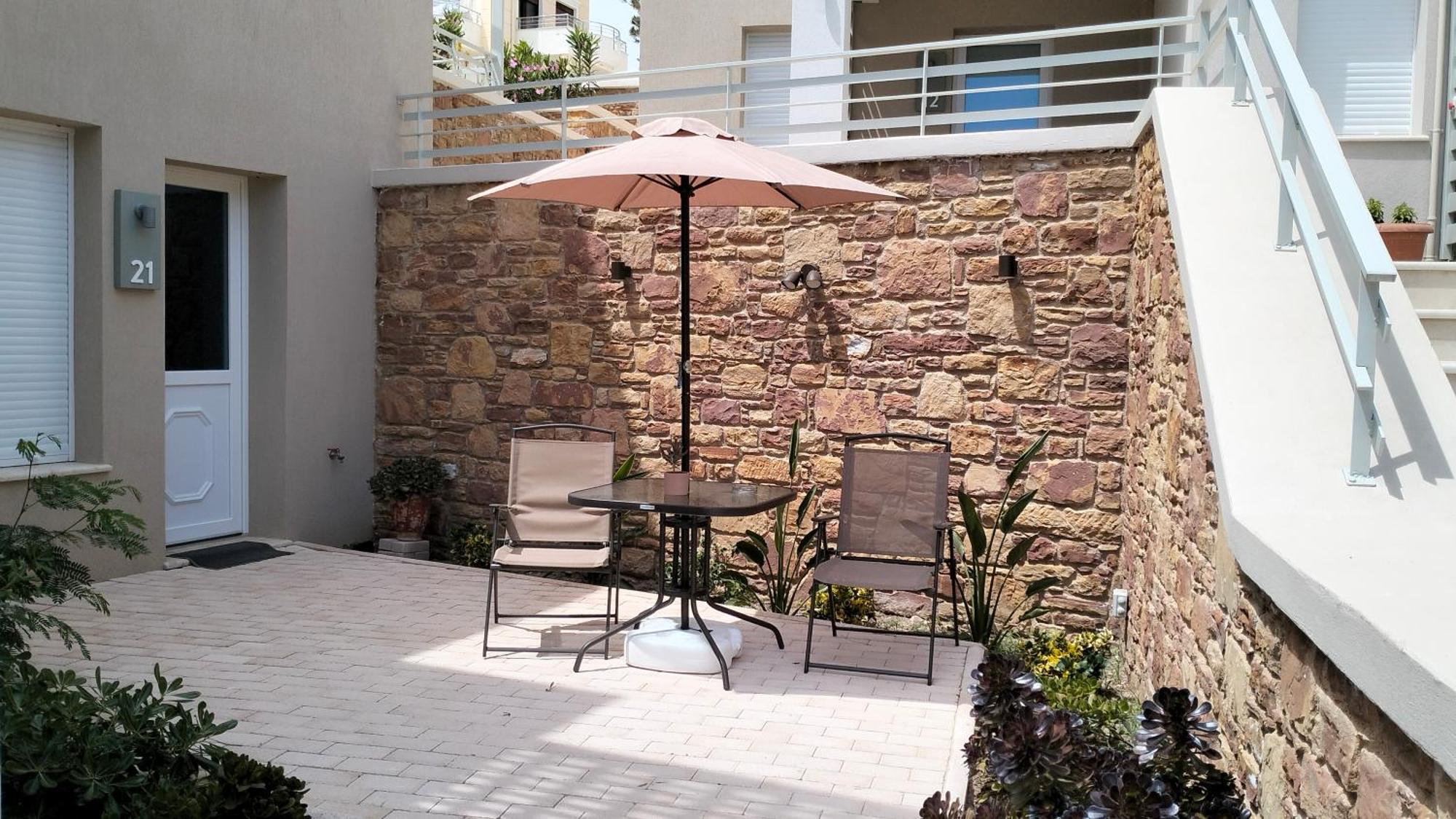 Iris Chios Aparthotel Karfas