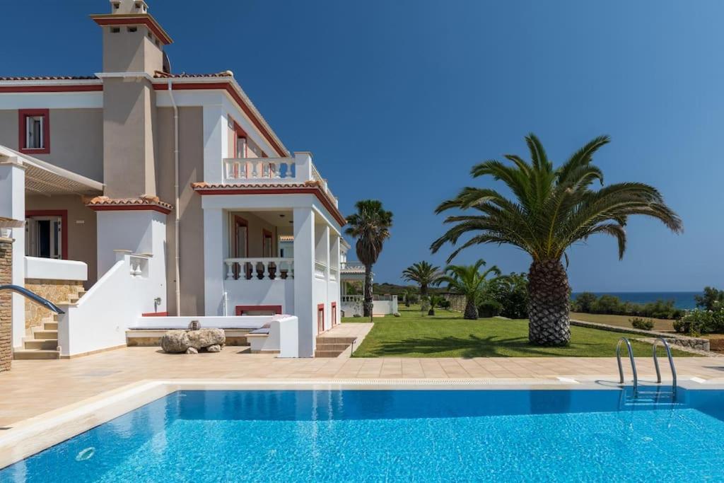 Vinaria Litoa Villa *