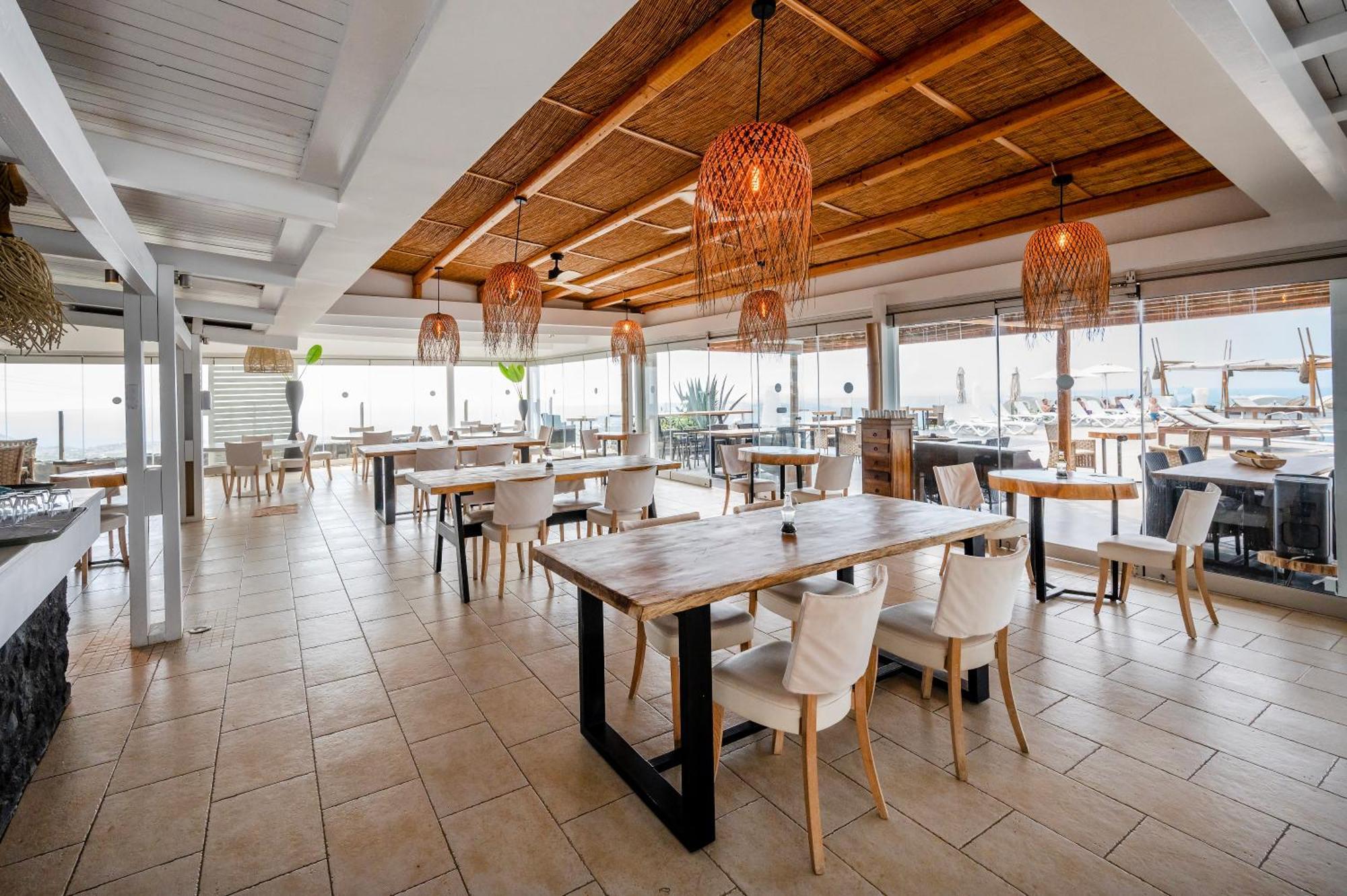 Hotel Orizontes Santorini