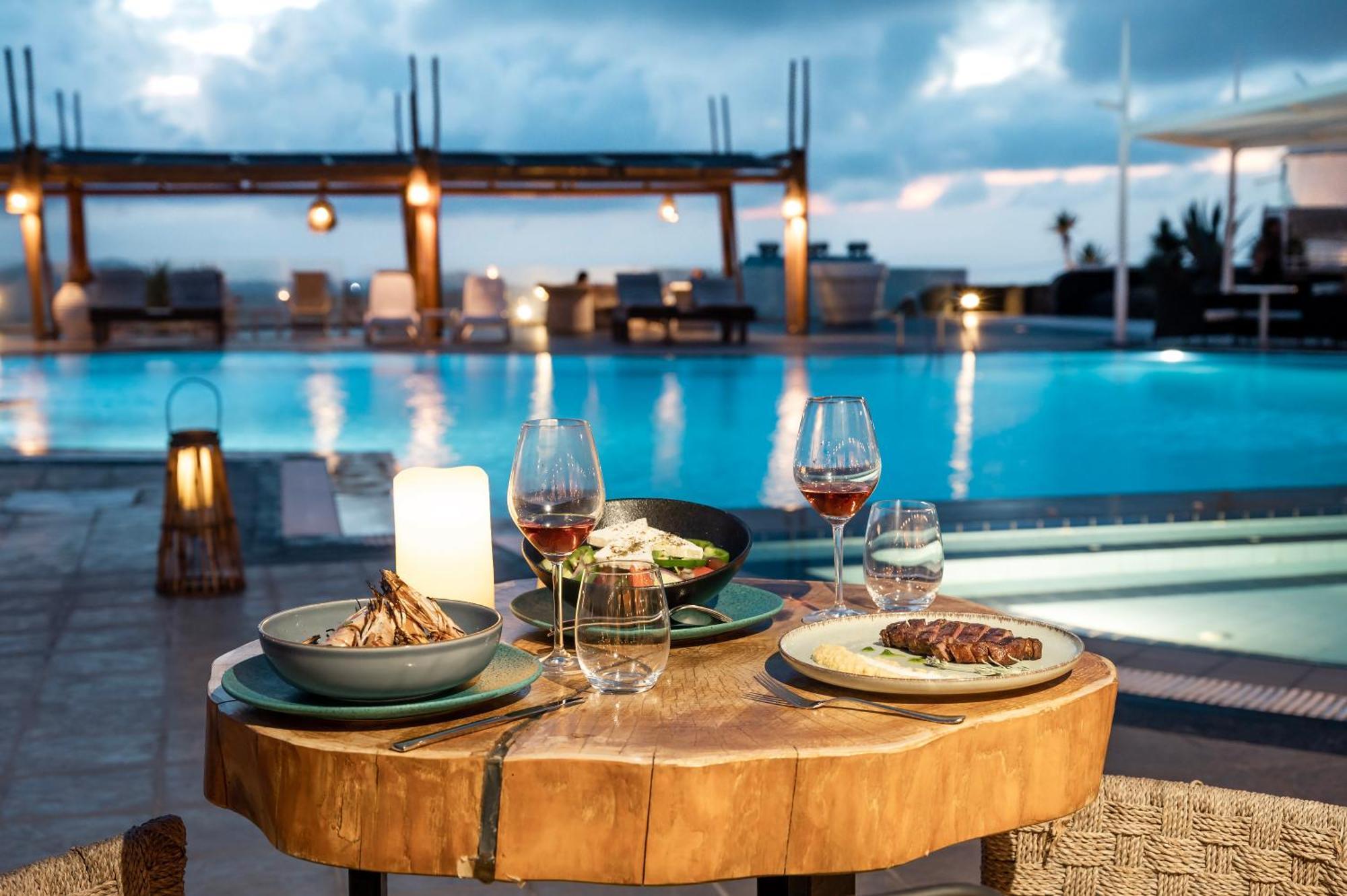 Orizontes Santorini 4* Pyrgos Kallistis