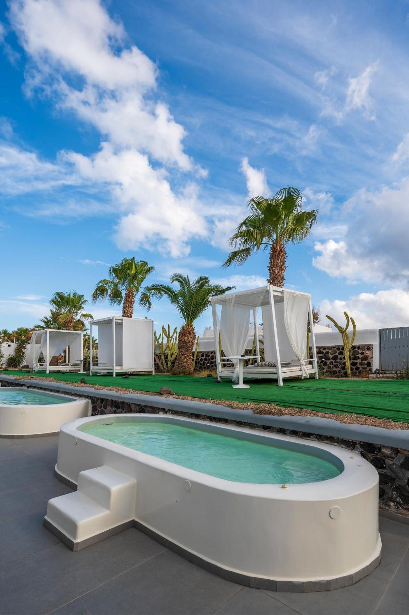 Hotel Smy Mediterranean White Santorini (adults Only) 4*