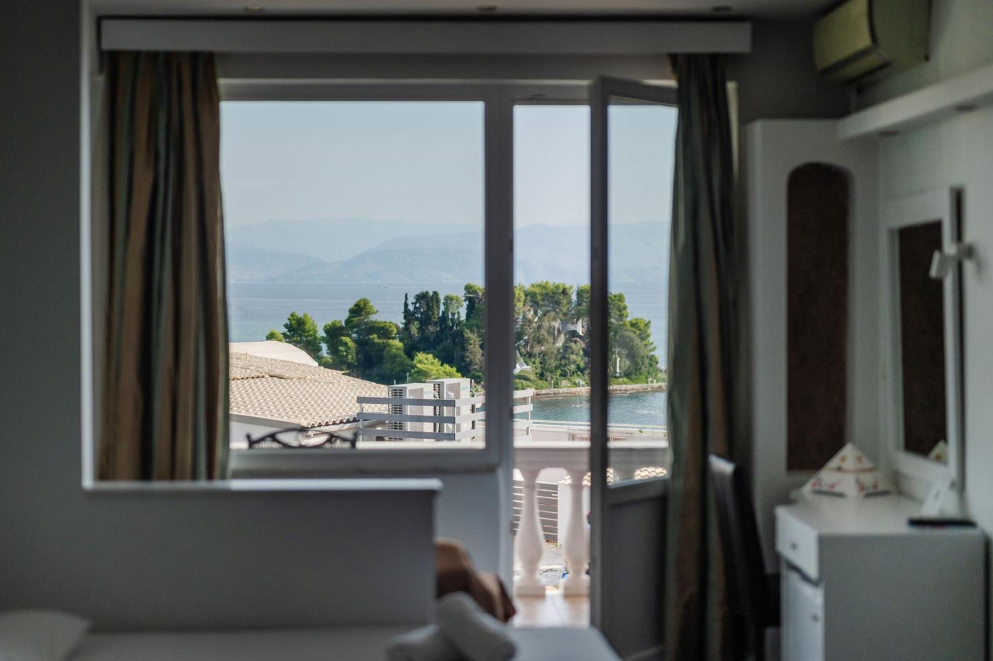 Hotel Pontikonisi & 3*
