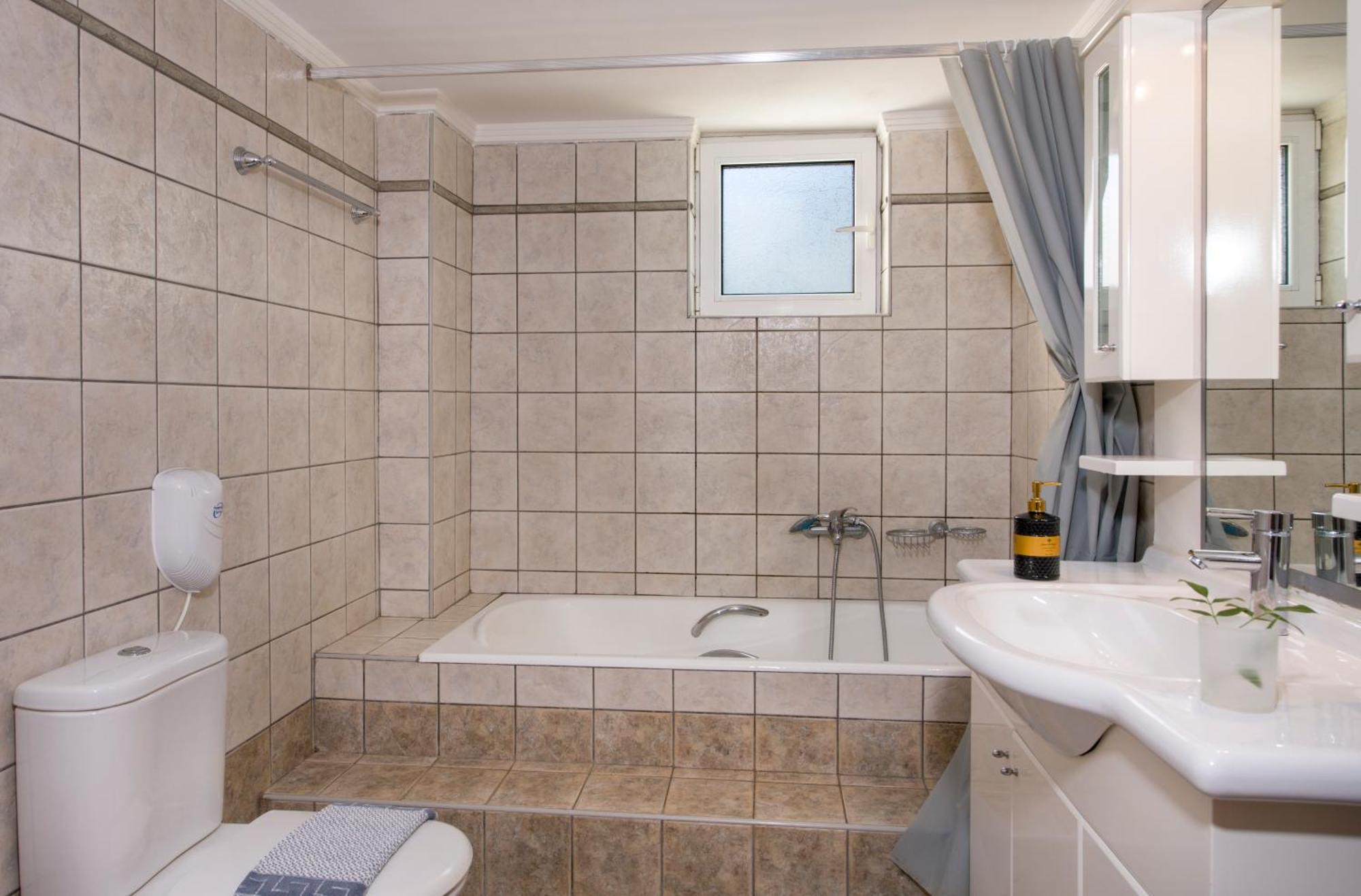 Holiday home Ifigeneia Private Hot Tub