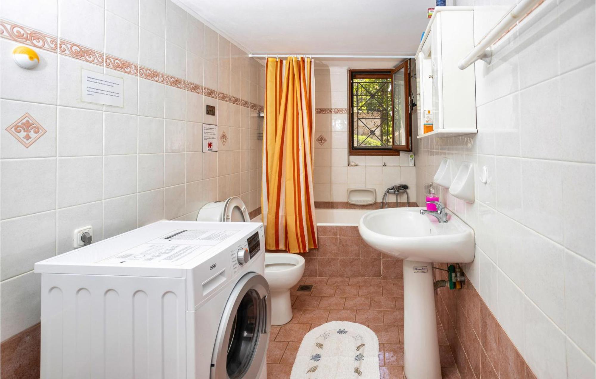 Amazing In Agios Vasilios With Wifi Holiday home *