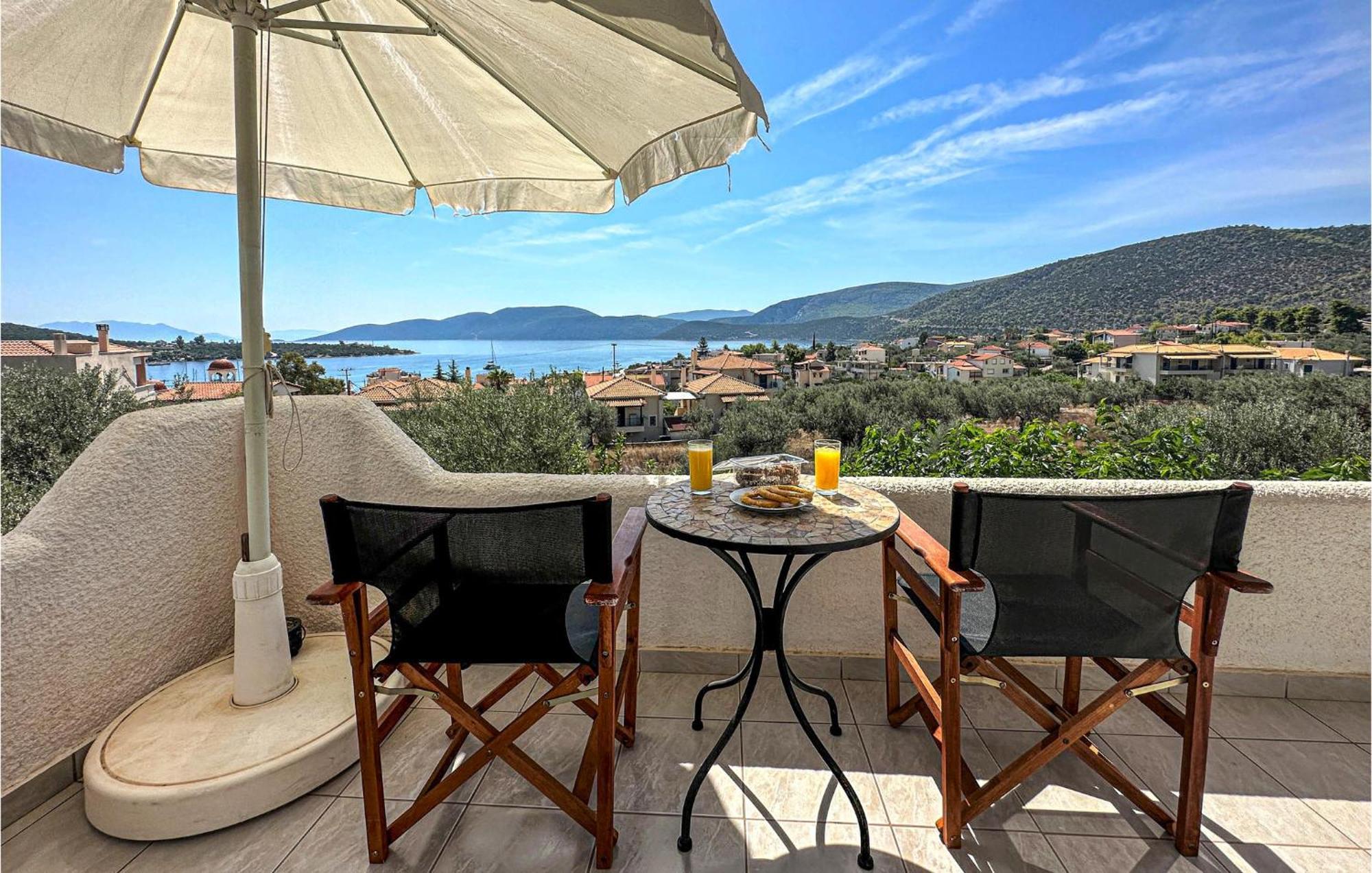 Apartment In Korfos, Korinthos With Wifi