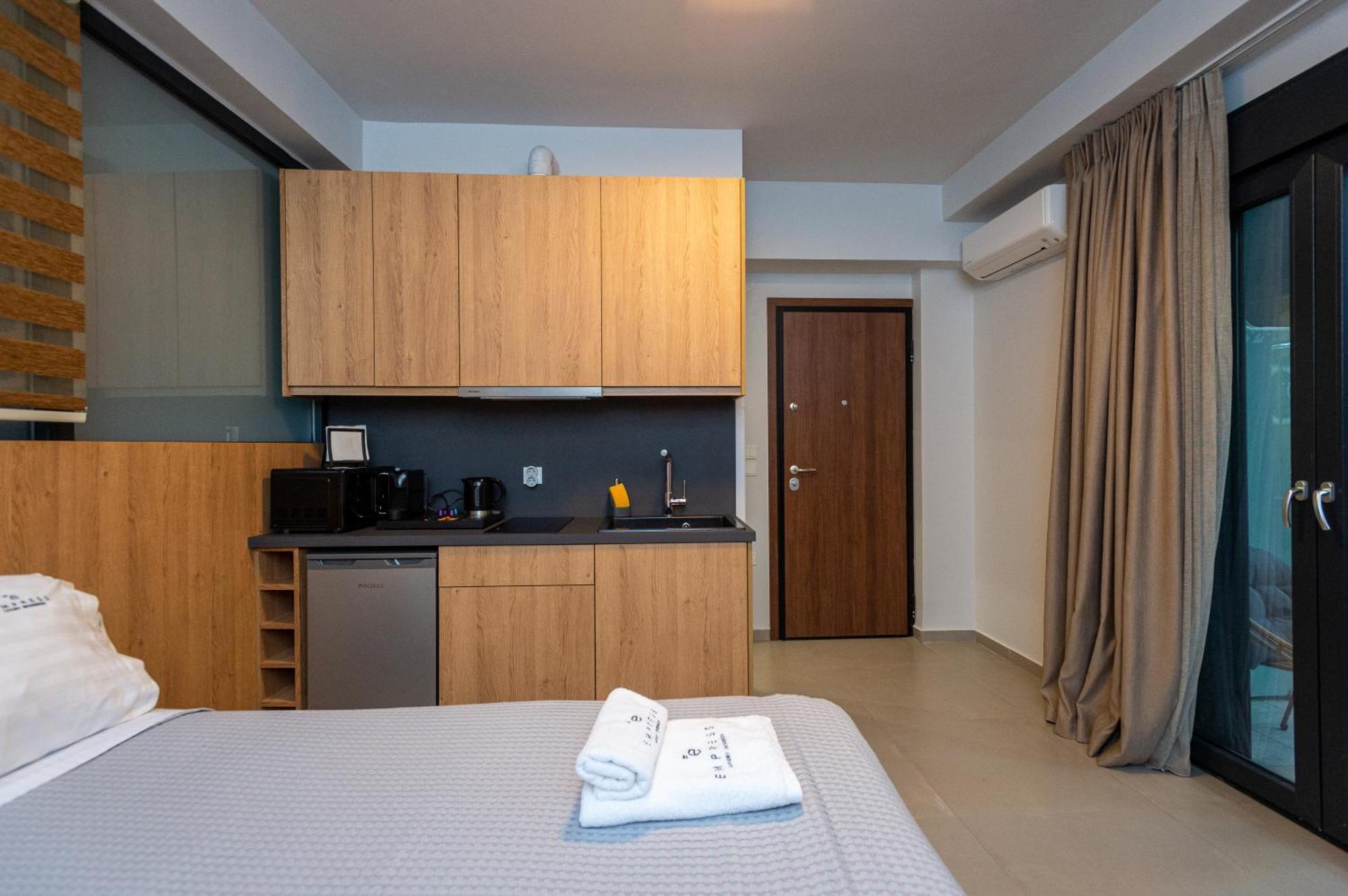 Aparthotel Empress Luxury Residences 3*
