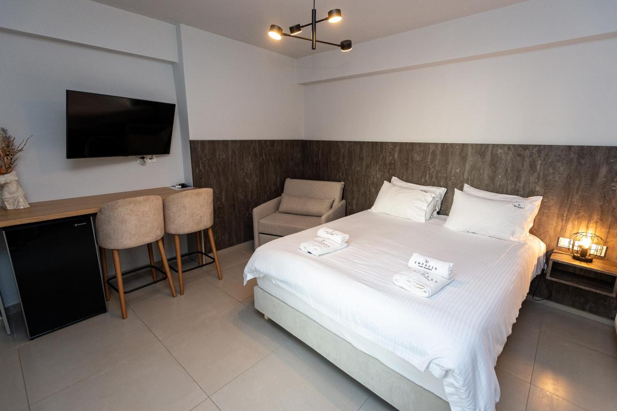 Empress Luxury Residences Volos